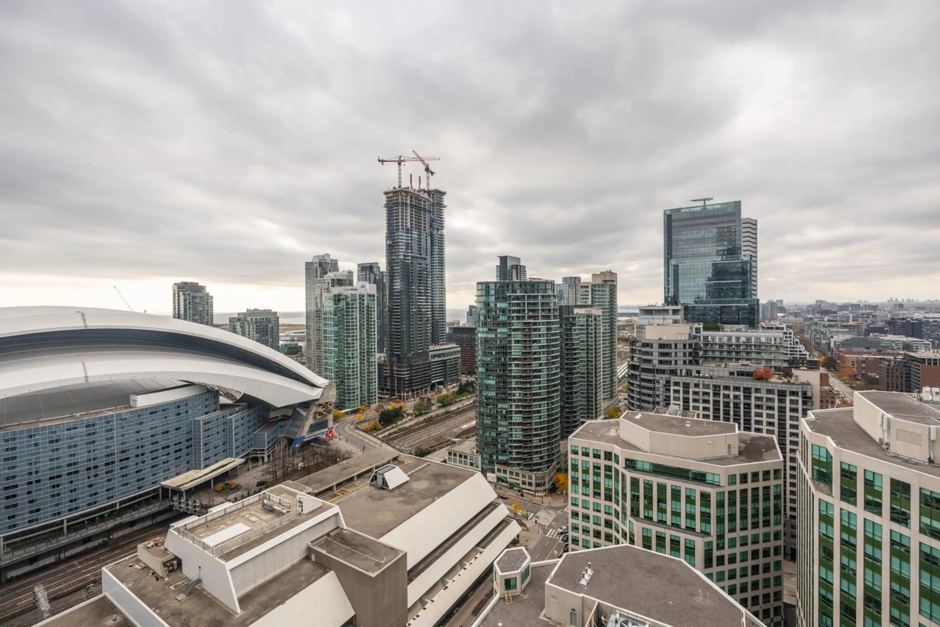 City view in GLOBALSTAY Modern Downtown Apartment