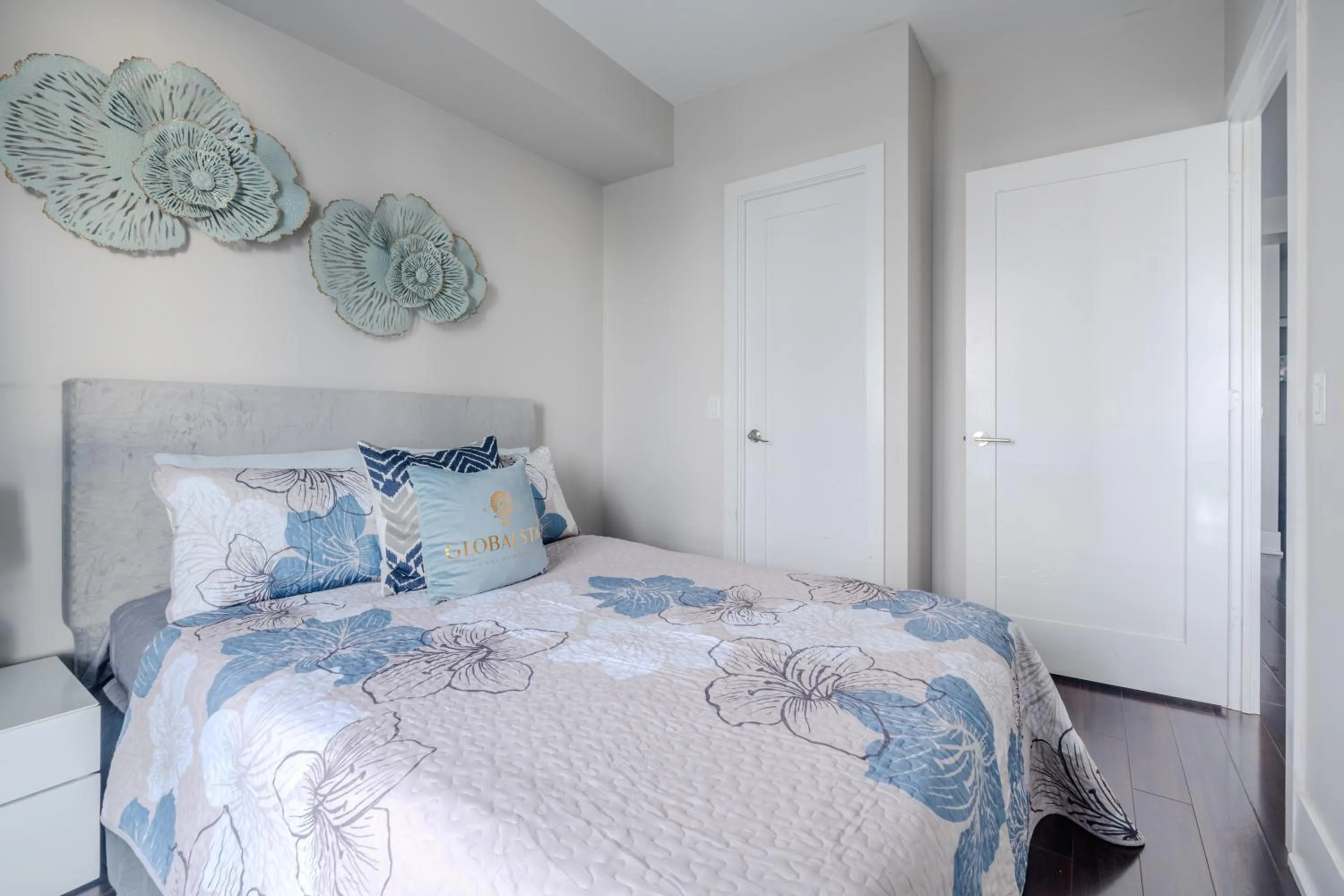 Bedroom, Bed in GLOBALSTAY Modern Downtown Apartment