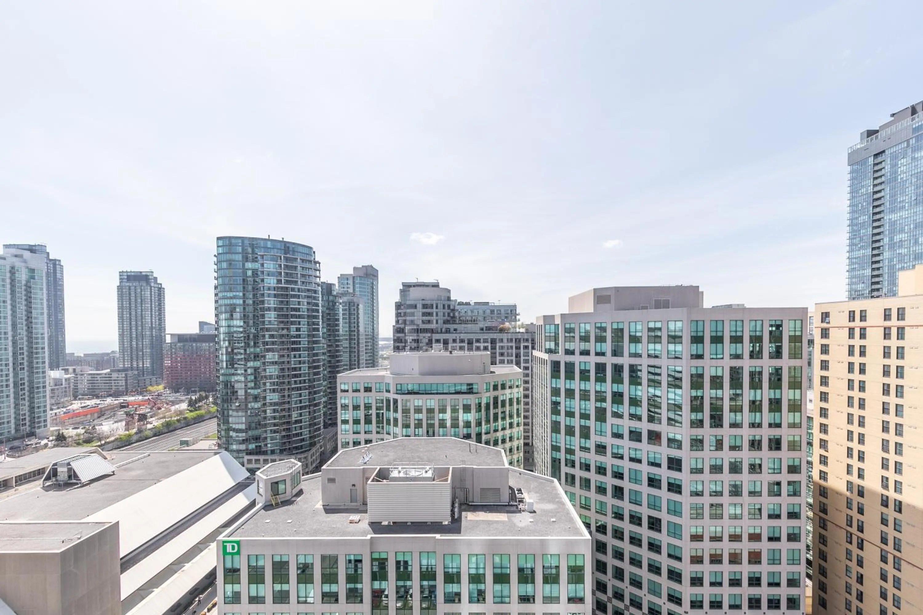 City view in GLOBALSTAY Modern Downtown Apartment