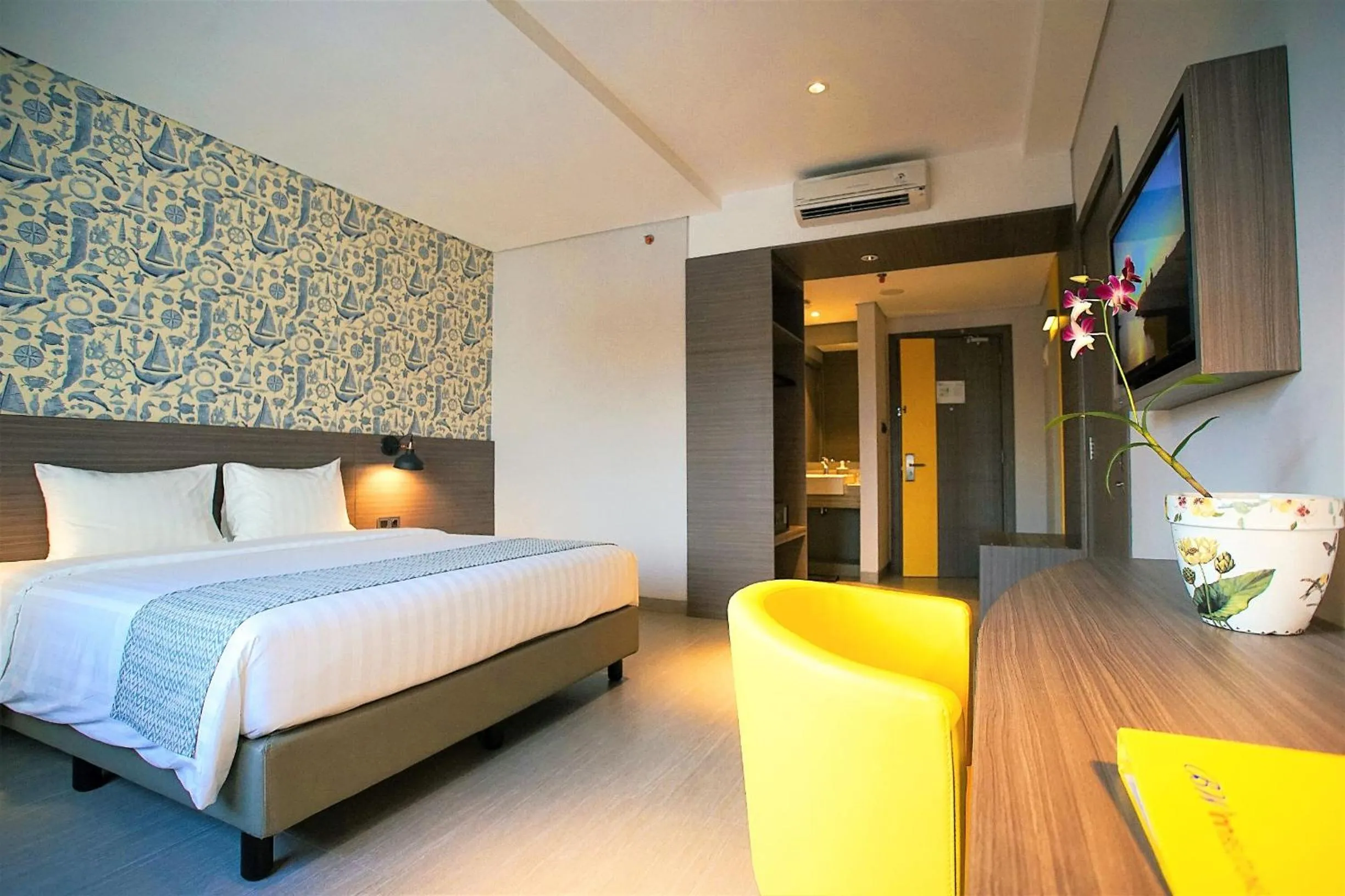 Bedroom, Bed in BW inn Belitung