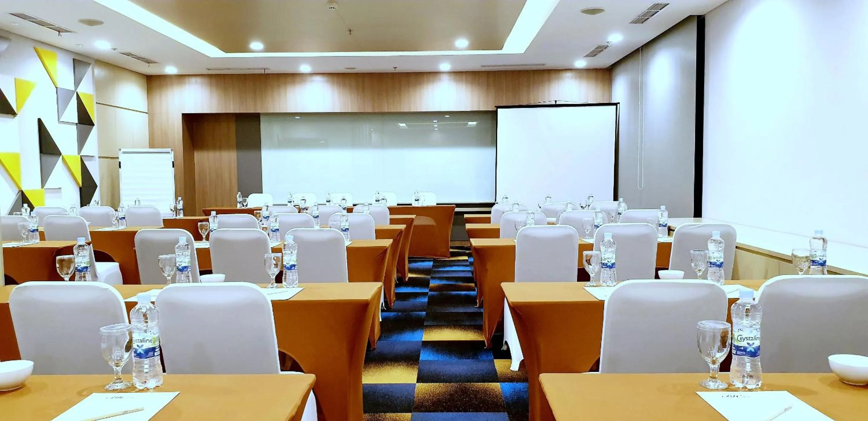 Meeting/conference room in BW inn Belitung