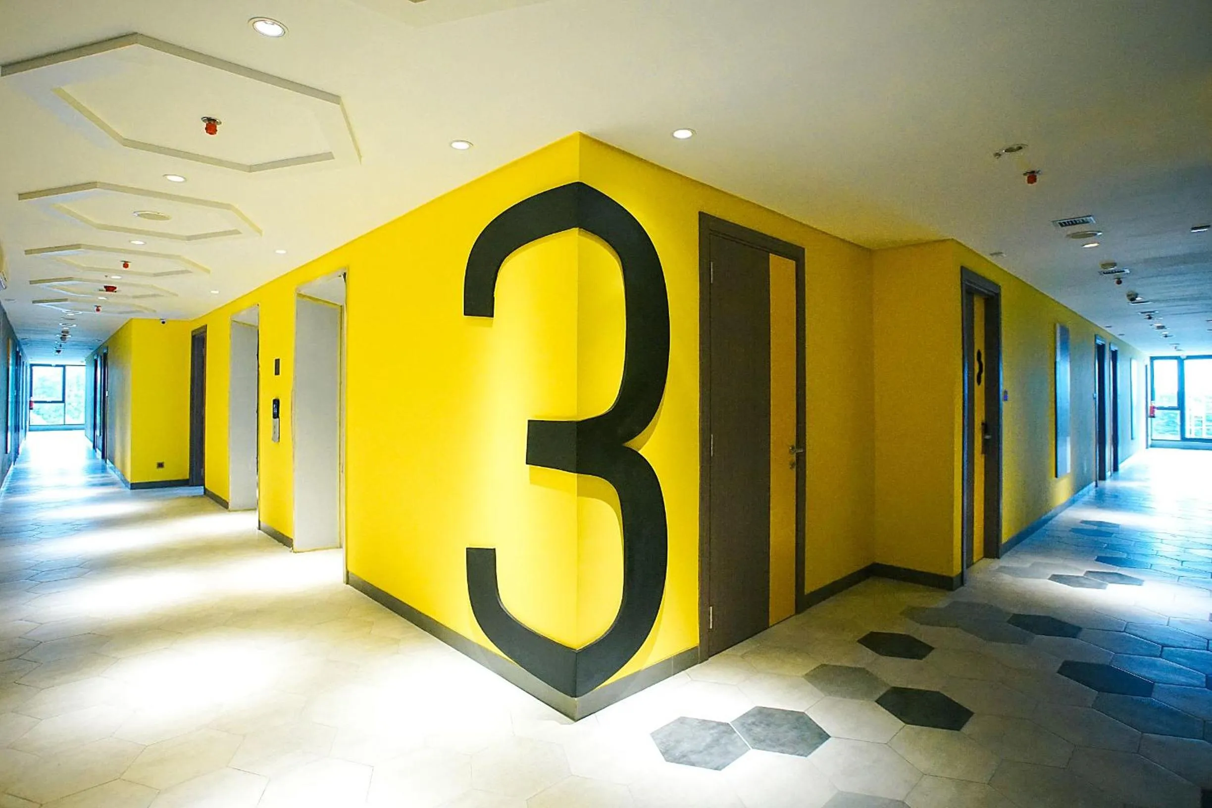 Decorative detail in BW inn Belitung