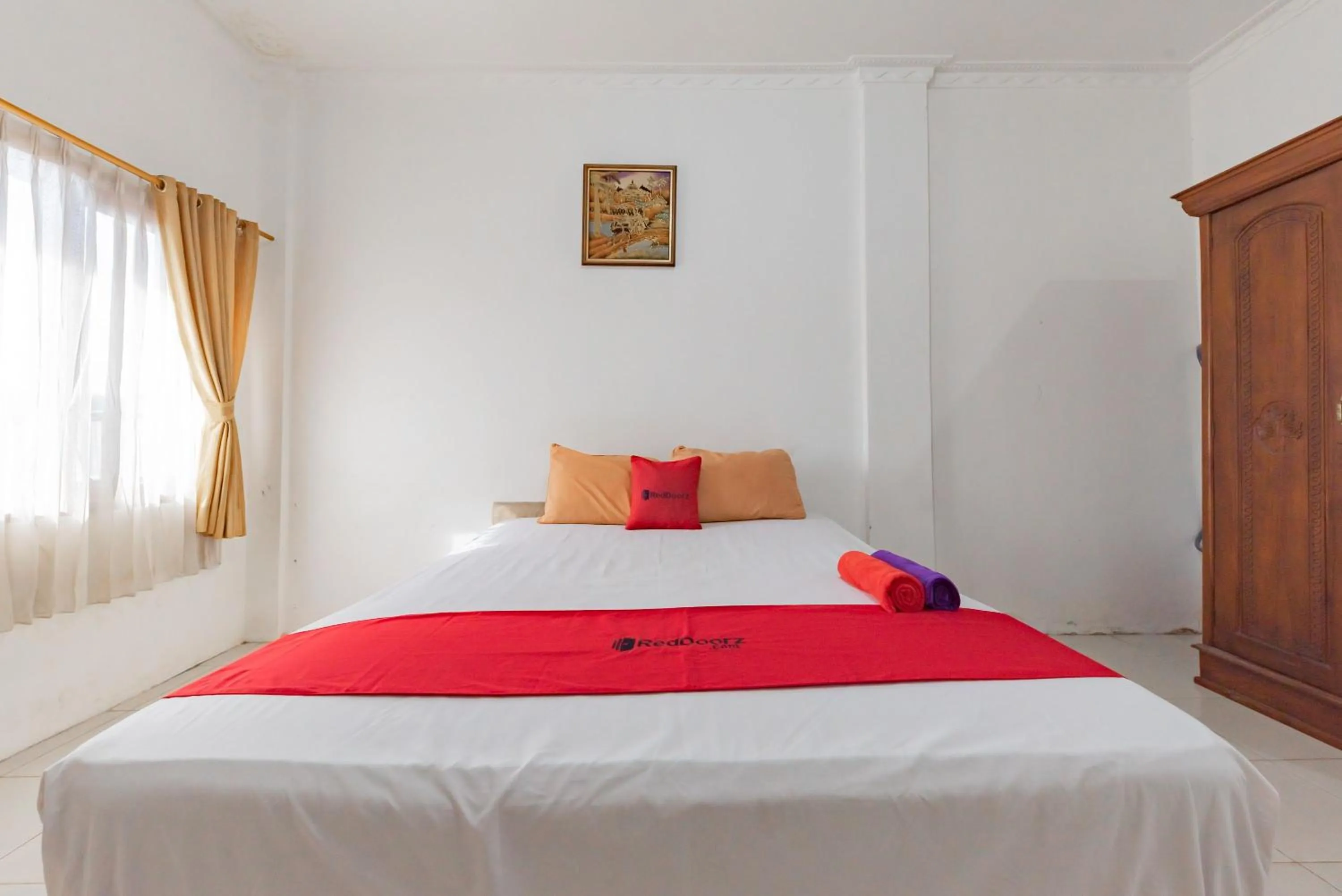 Bedroom, Bed in RedDoorz near Samarinda Square