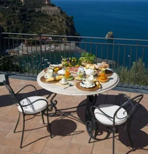 Day in Villa Ketty Resort