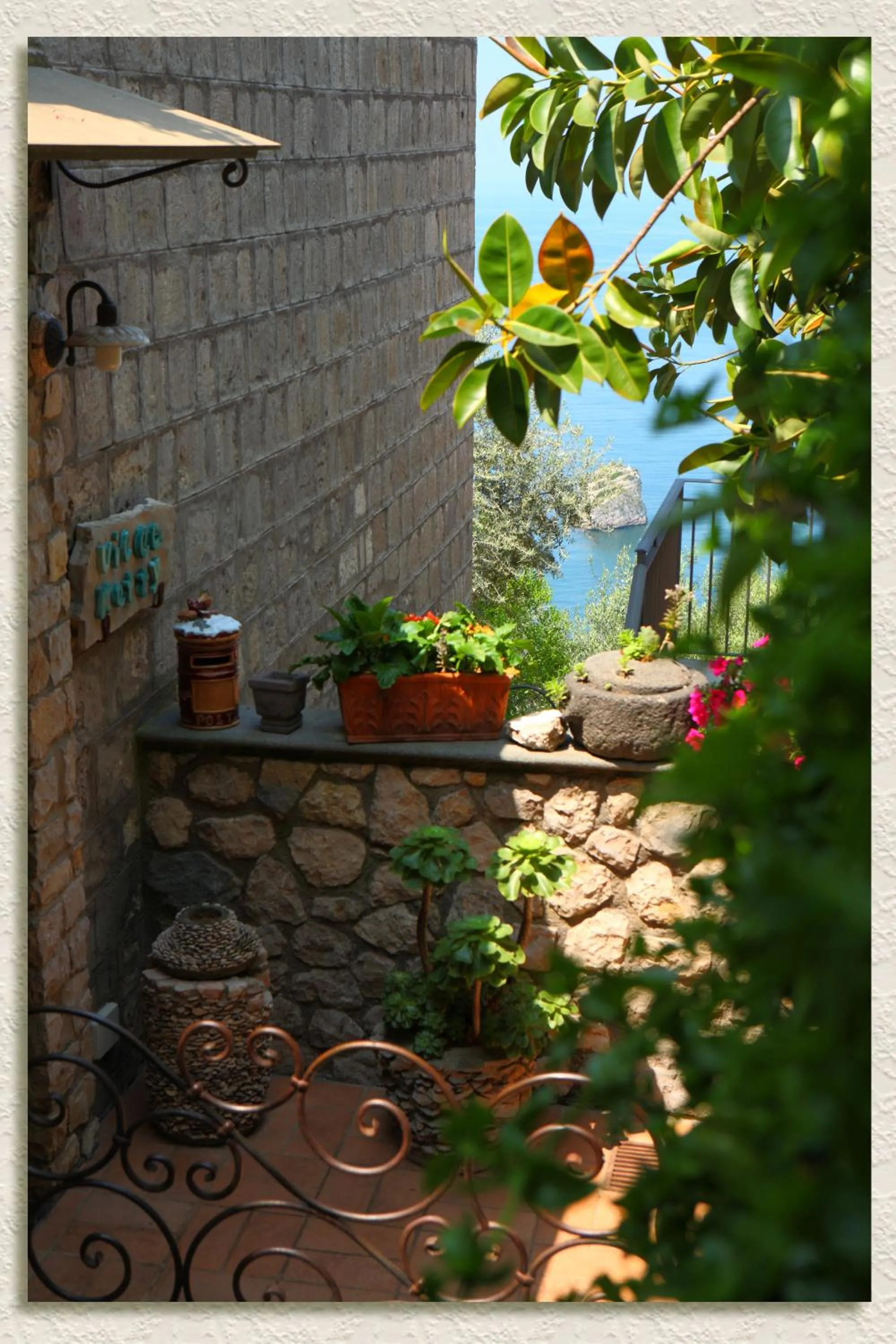 Day in Villa Ketty Resort