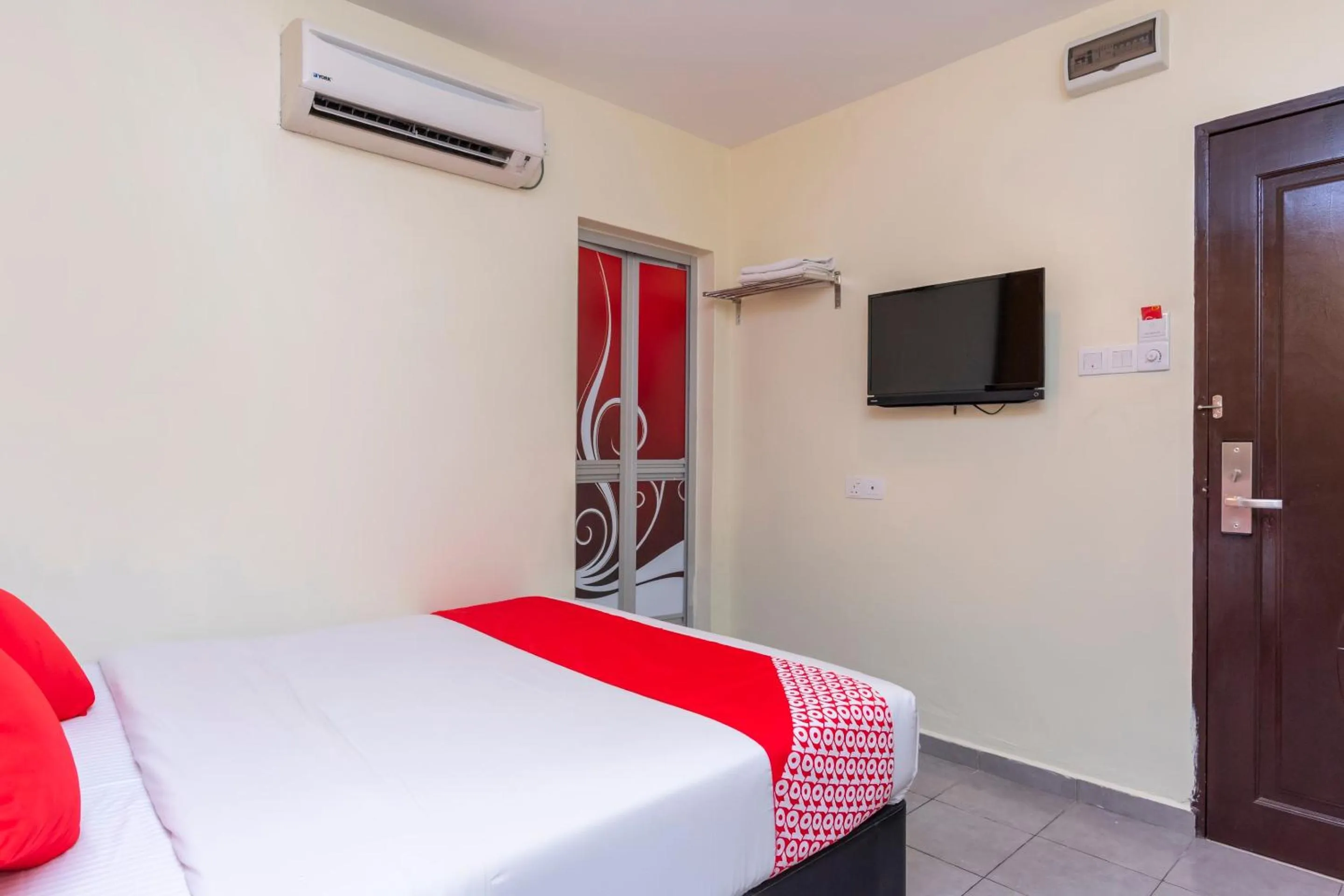 Bedroom, Bed in Muar City Hotel
