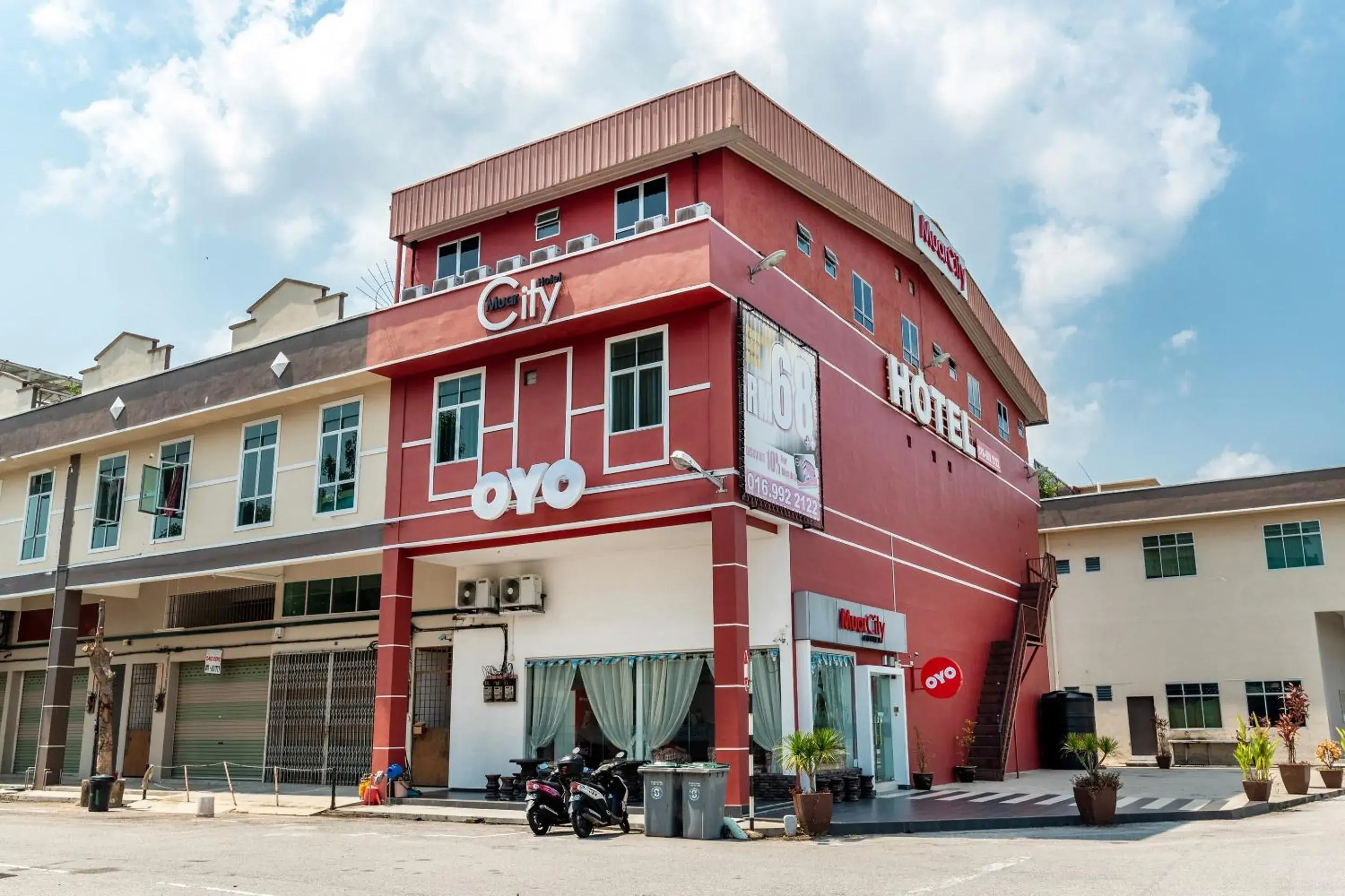 Facade/entrance in Muar City Hotel Facade/entrance in Muar City Hotel