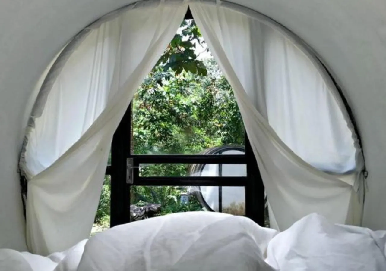 Bed in Time Capsule Retreat, Sungai Lembing