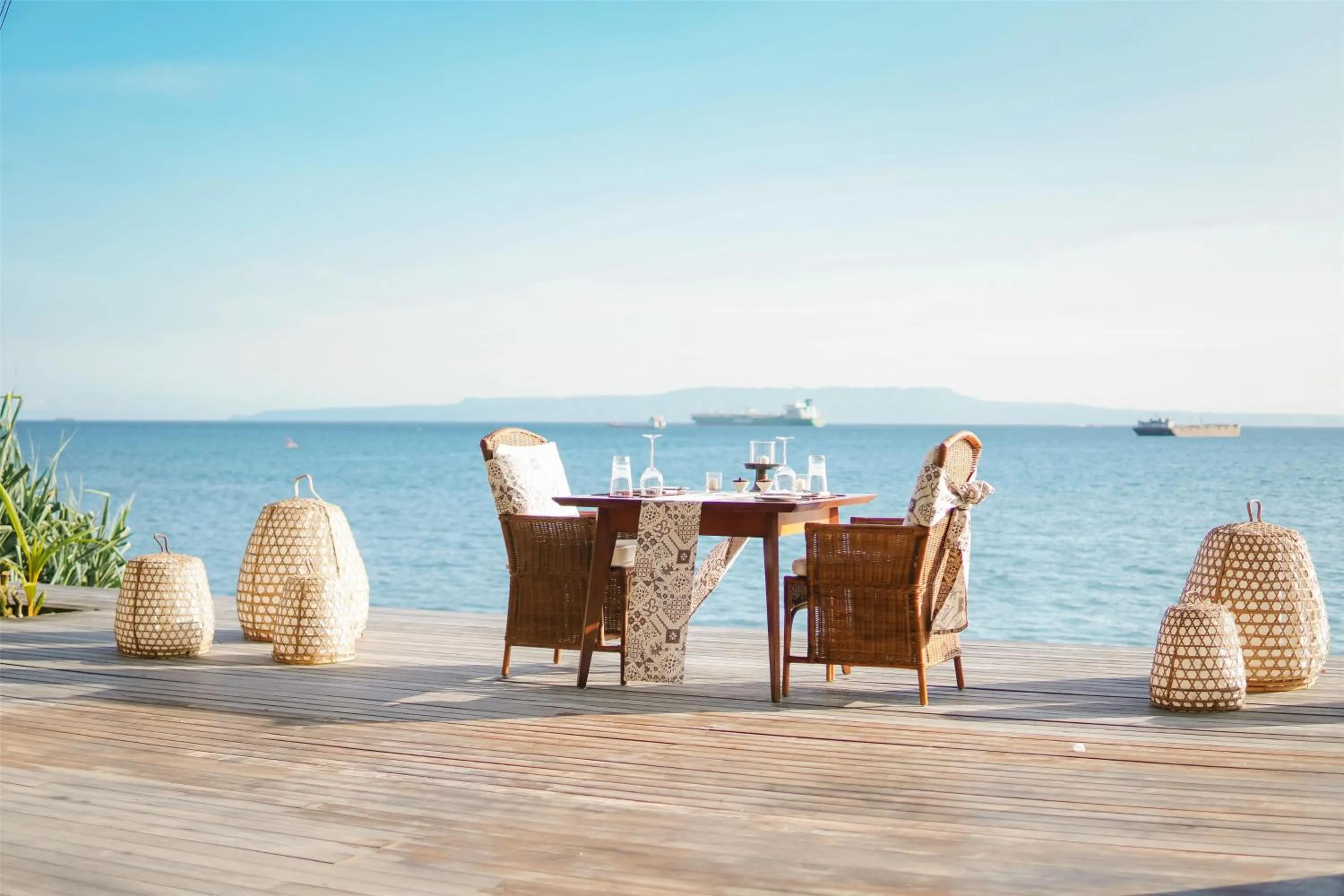 Restaurant/places to eat in Alila Manggis