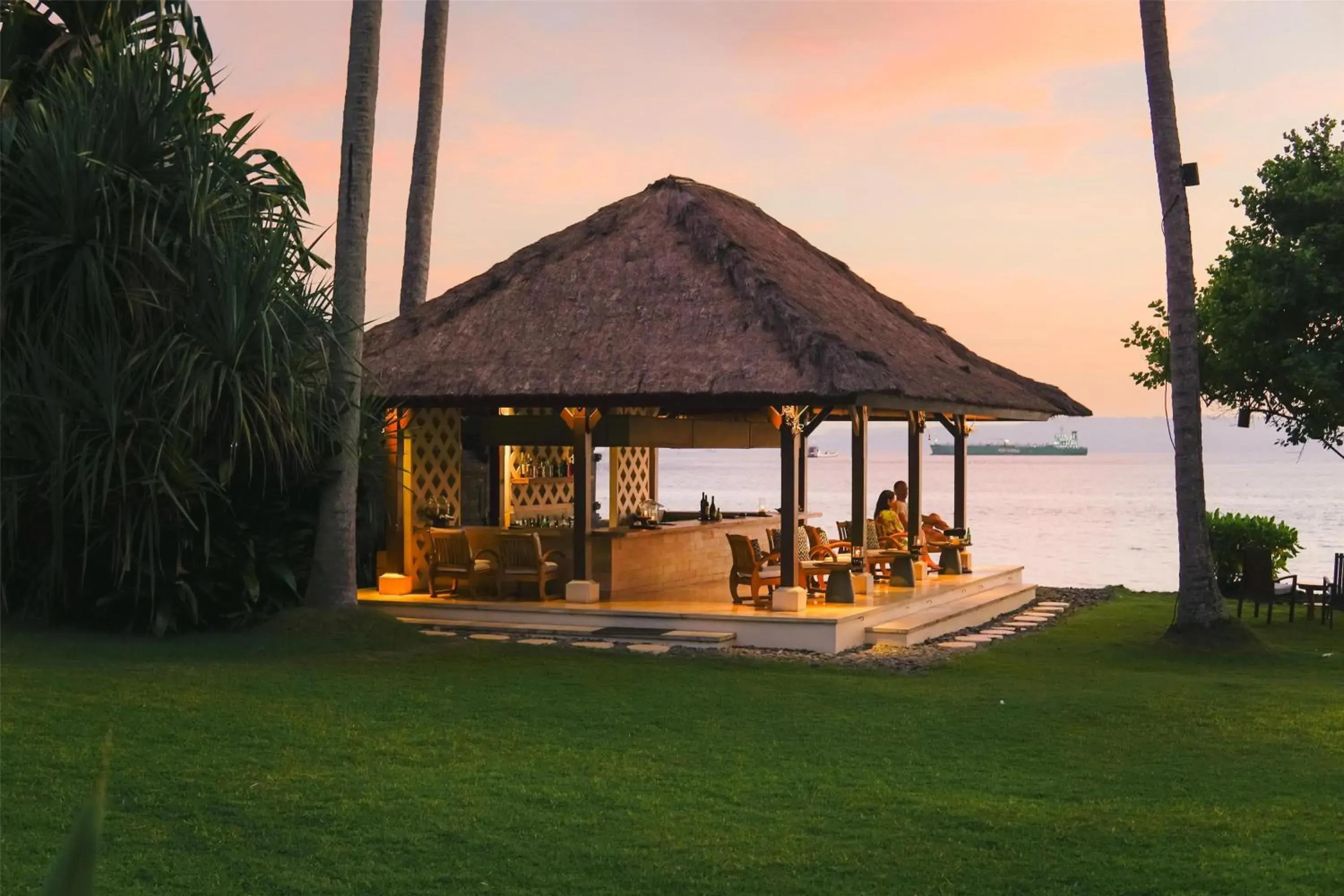 Lounge or bar in Alila Manggis Lounge or bar in Alila Manggis