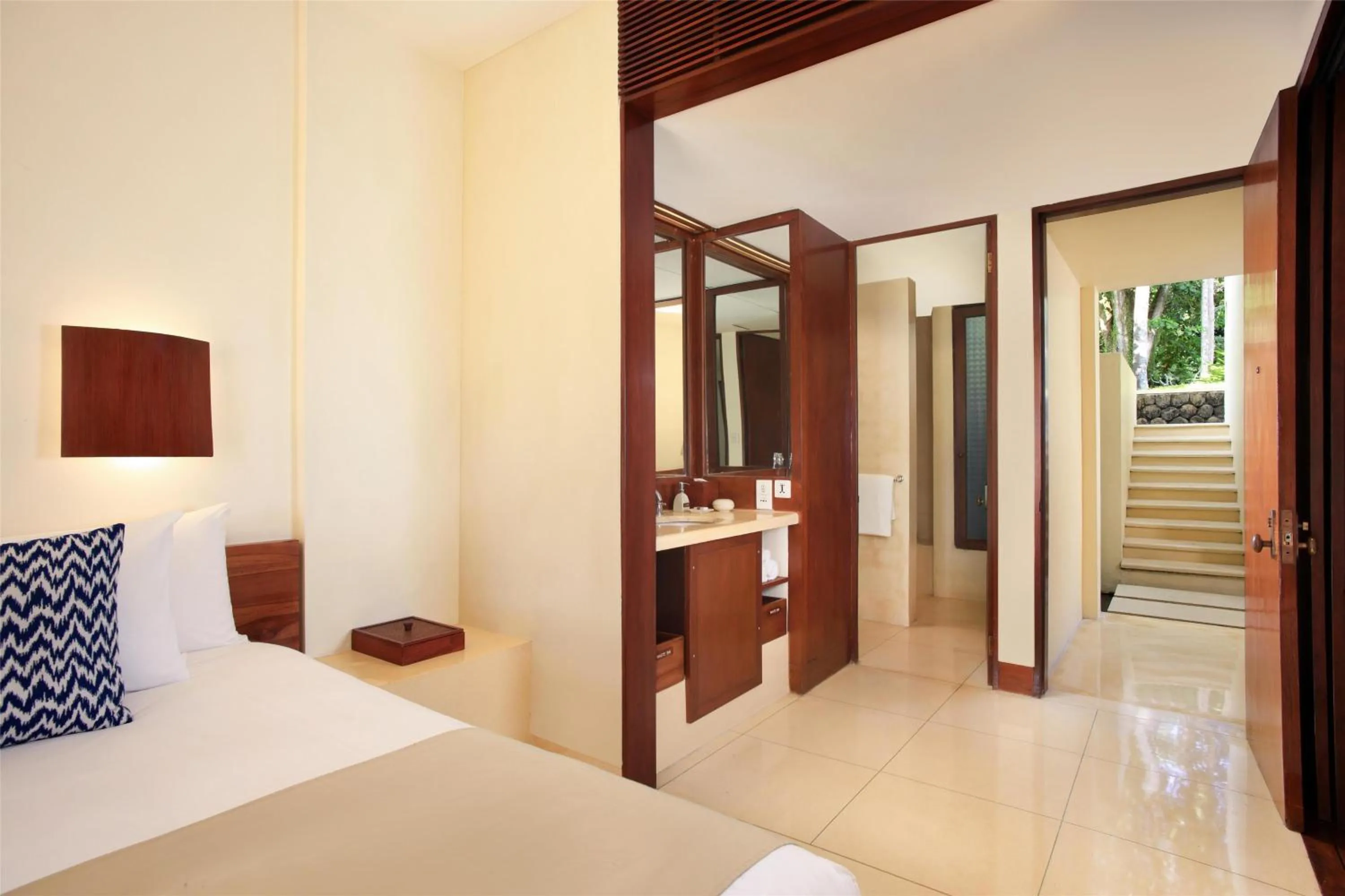 Bedroom, Bed in Alila Manggis