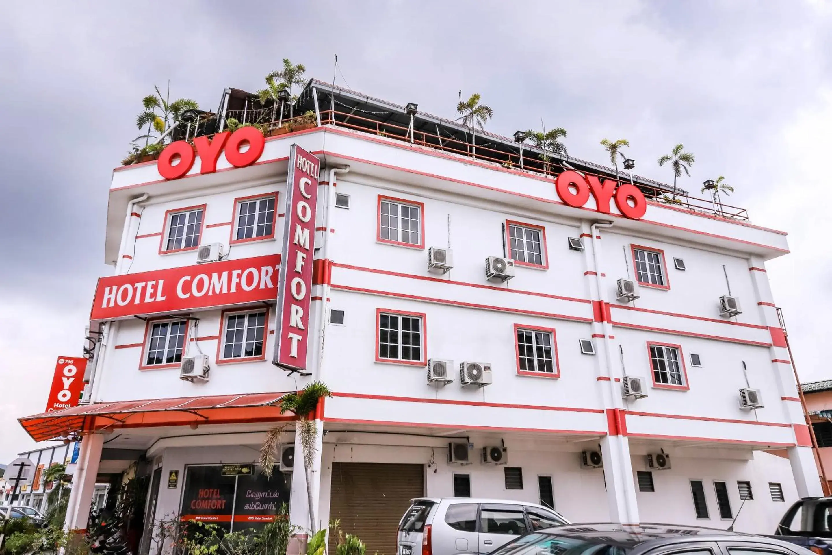 Facade/entrance in Hotel O Comfort Facade/entrance in Hotel O Comfort