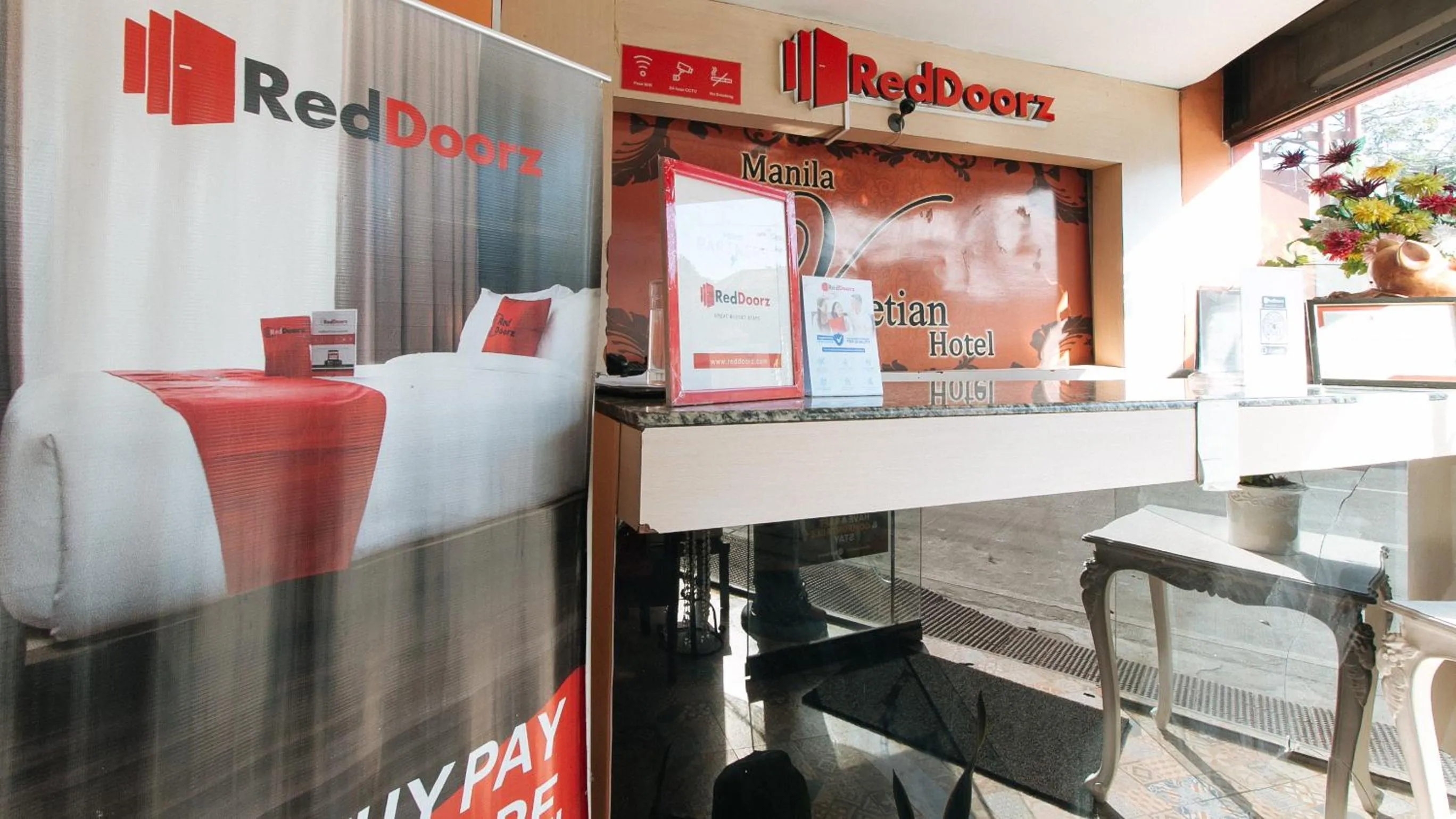 Lobby or reception in RedDoorz at Manila Venetian Hotel