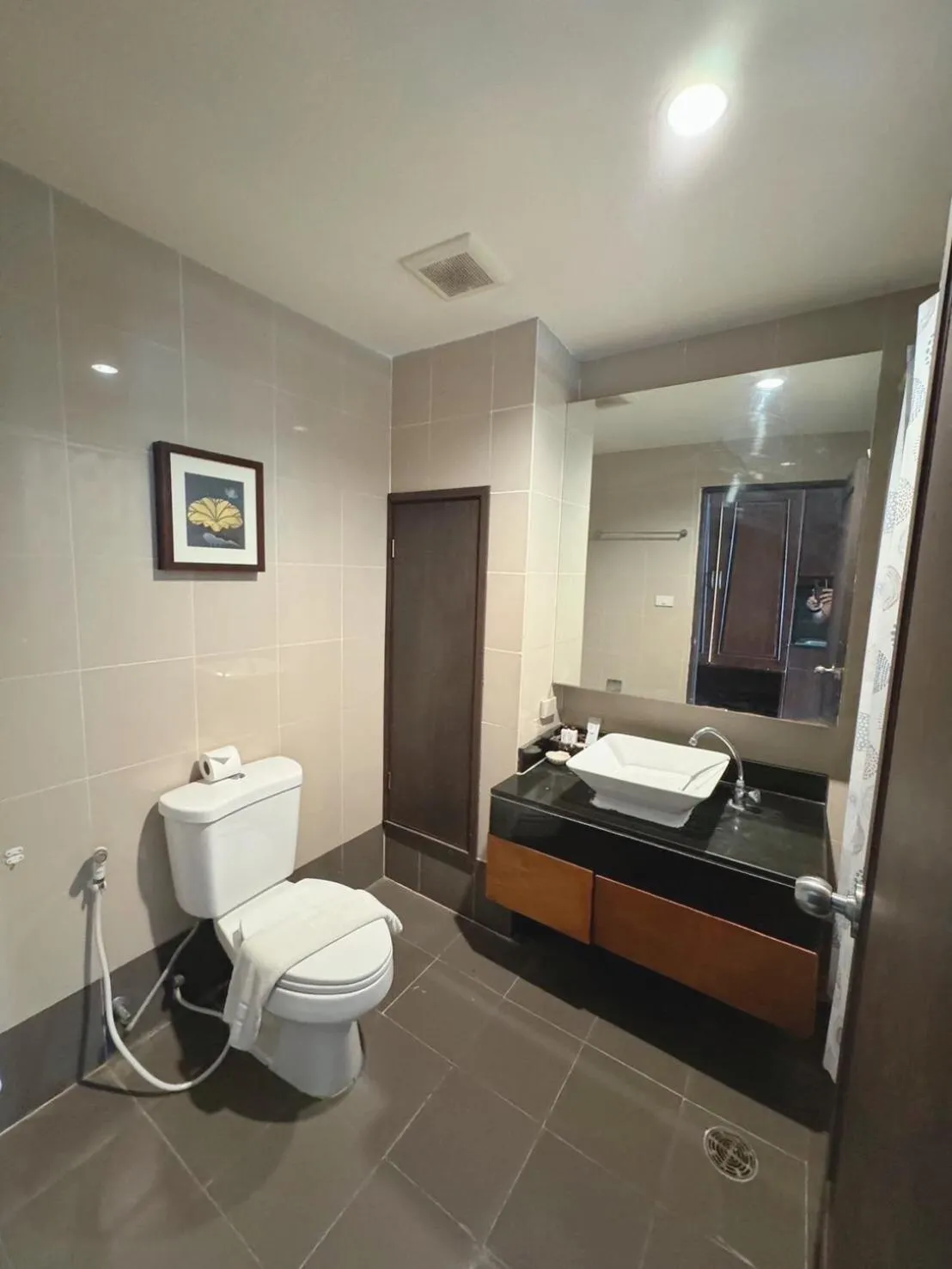 Toilet in Al's Resort