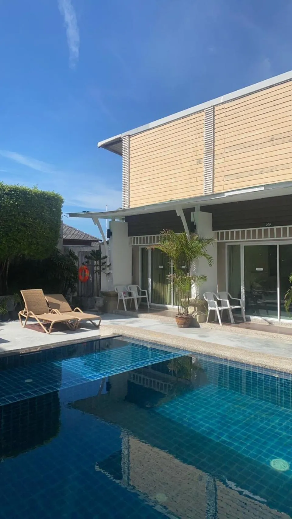 Pool view in Al's Resort