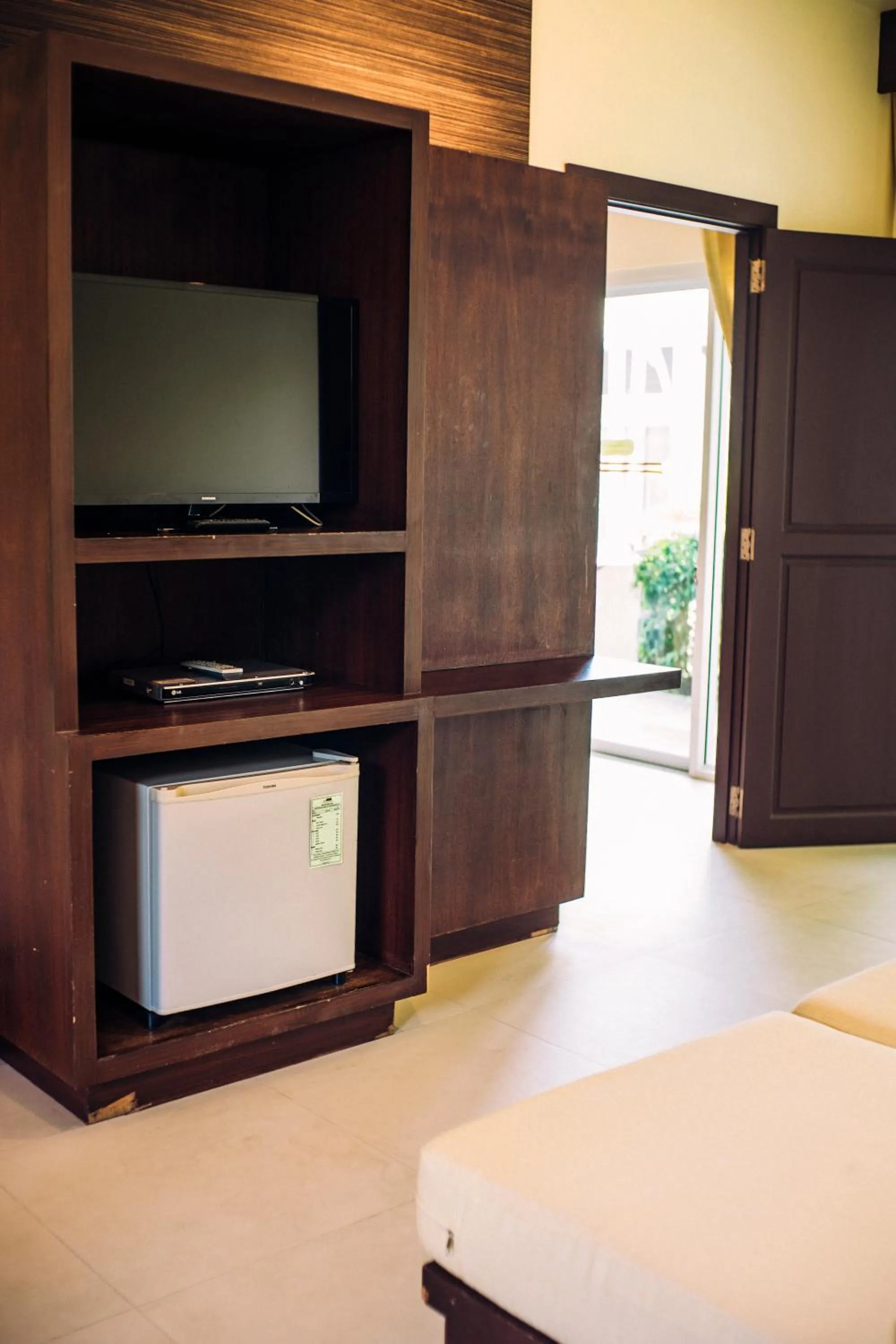 TV and multimedia in Al's Resort