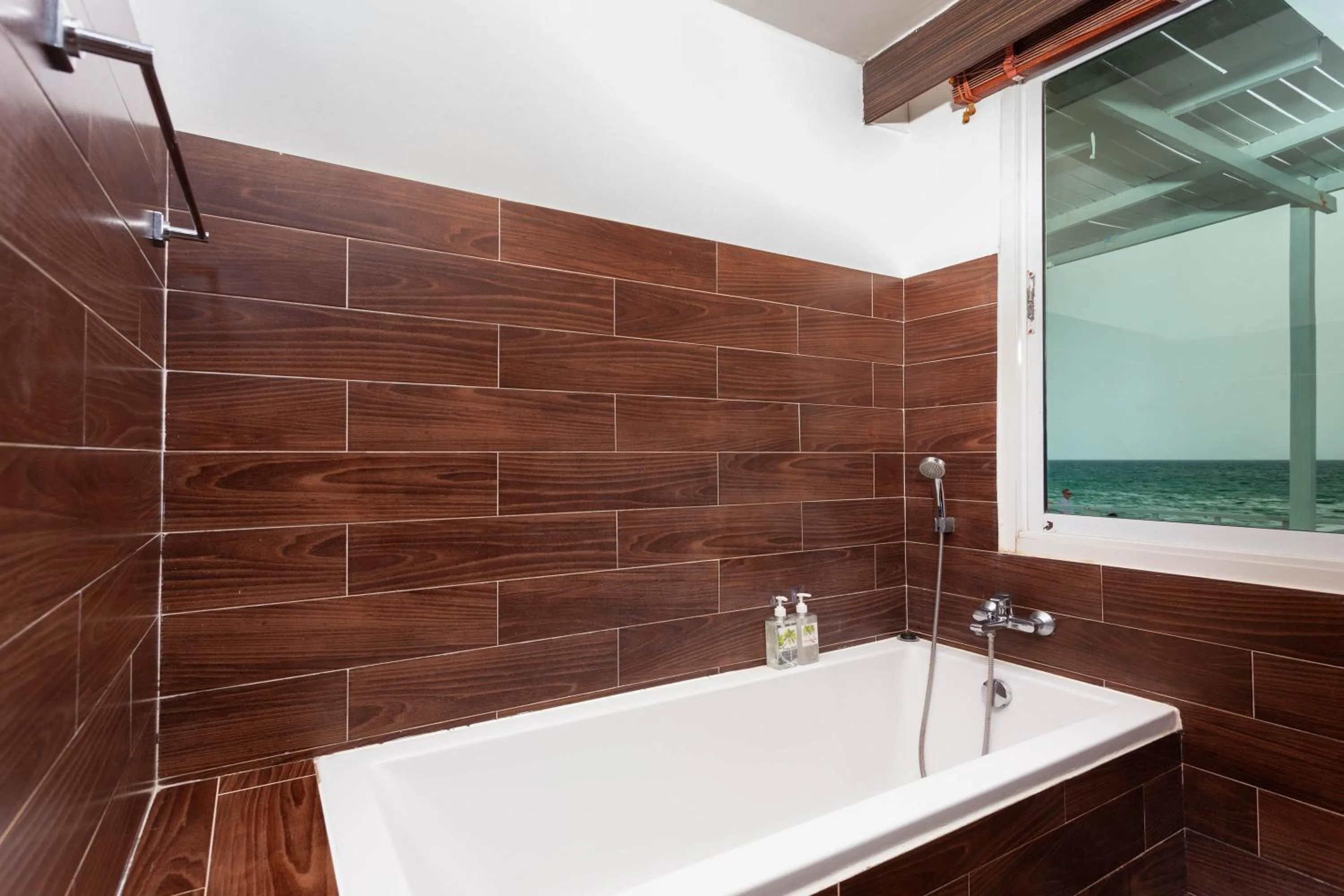 Shower in Al's Resort