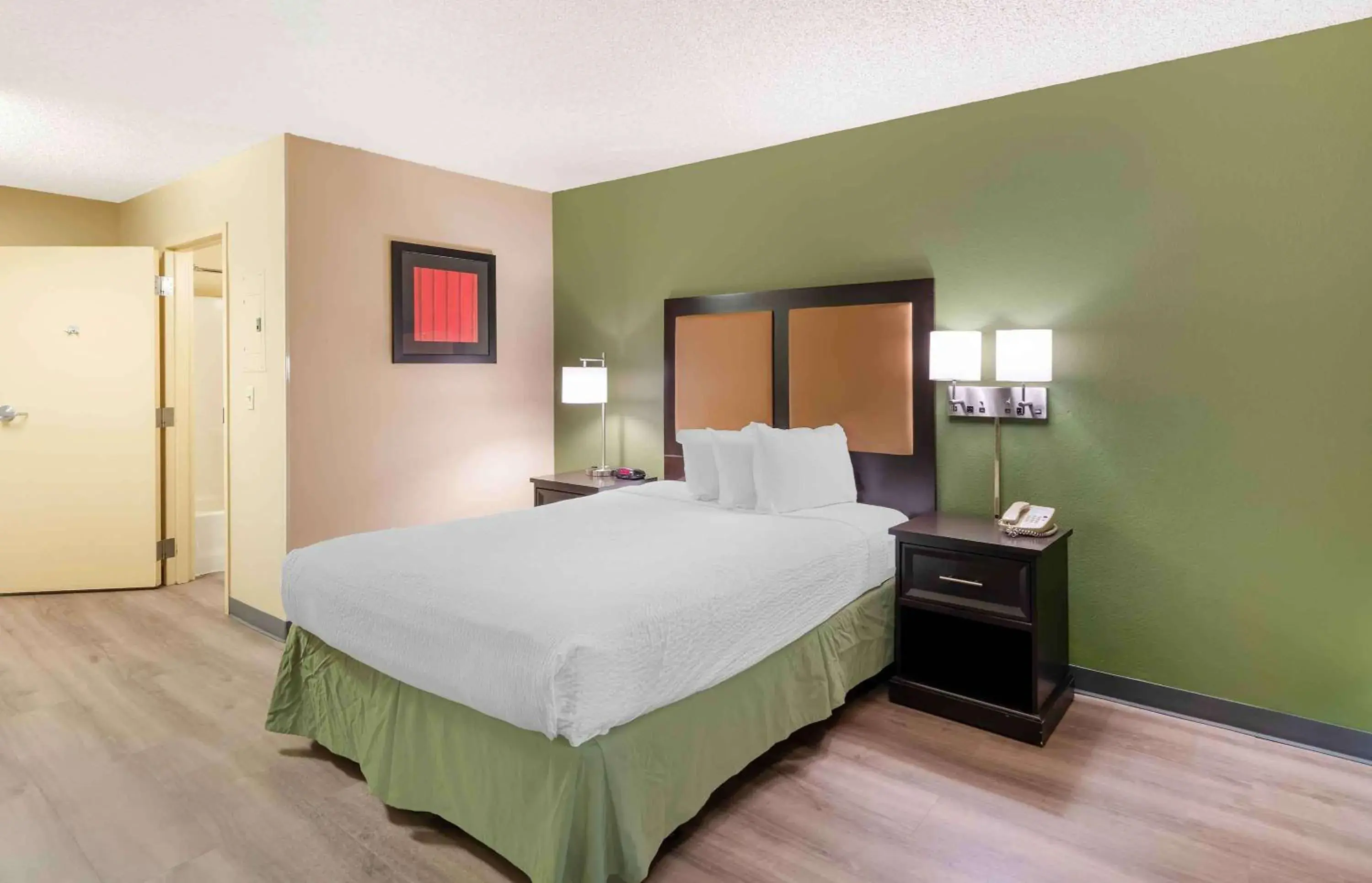 Queen Studio - Non-Smoking in Extended Stay America Suites - Fresno - North Queen Studio - Non-Smoking in Extended Stay America Suites - Fresno - North