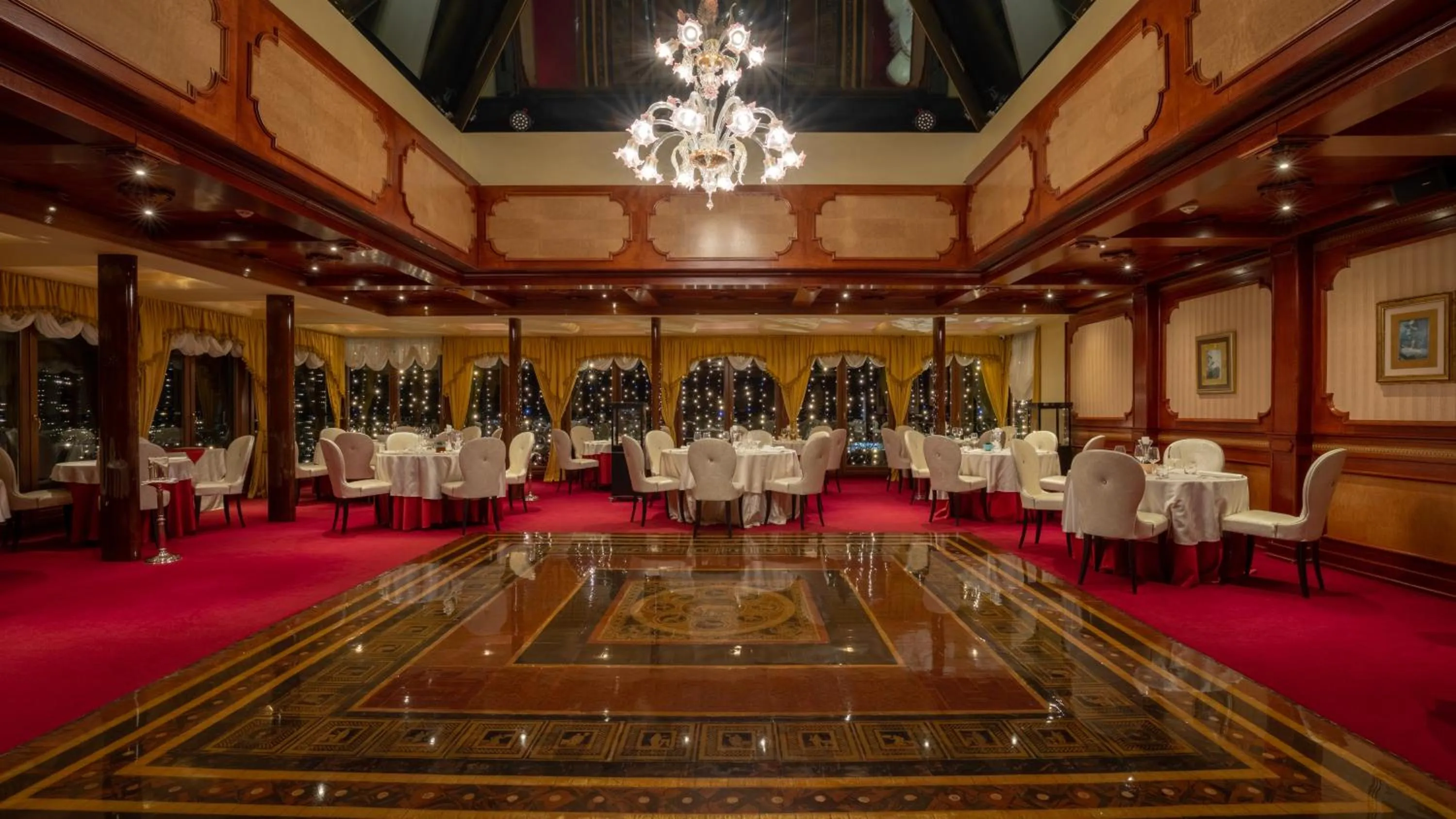 Restaurant/places to eat in Mulino Luxury Boutique Hotel