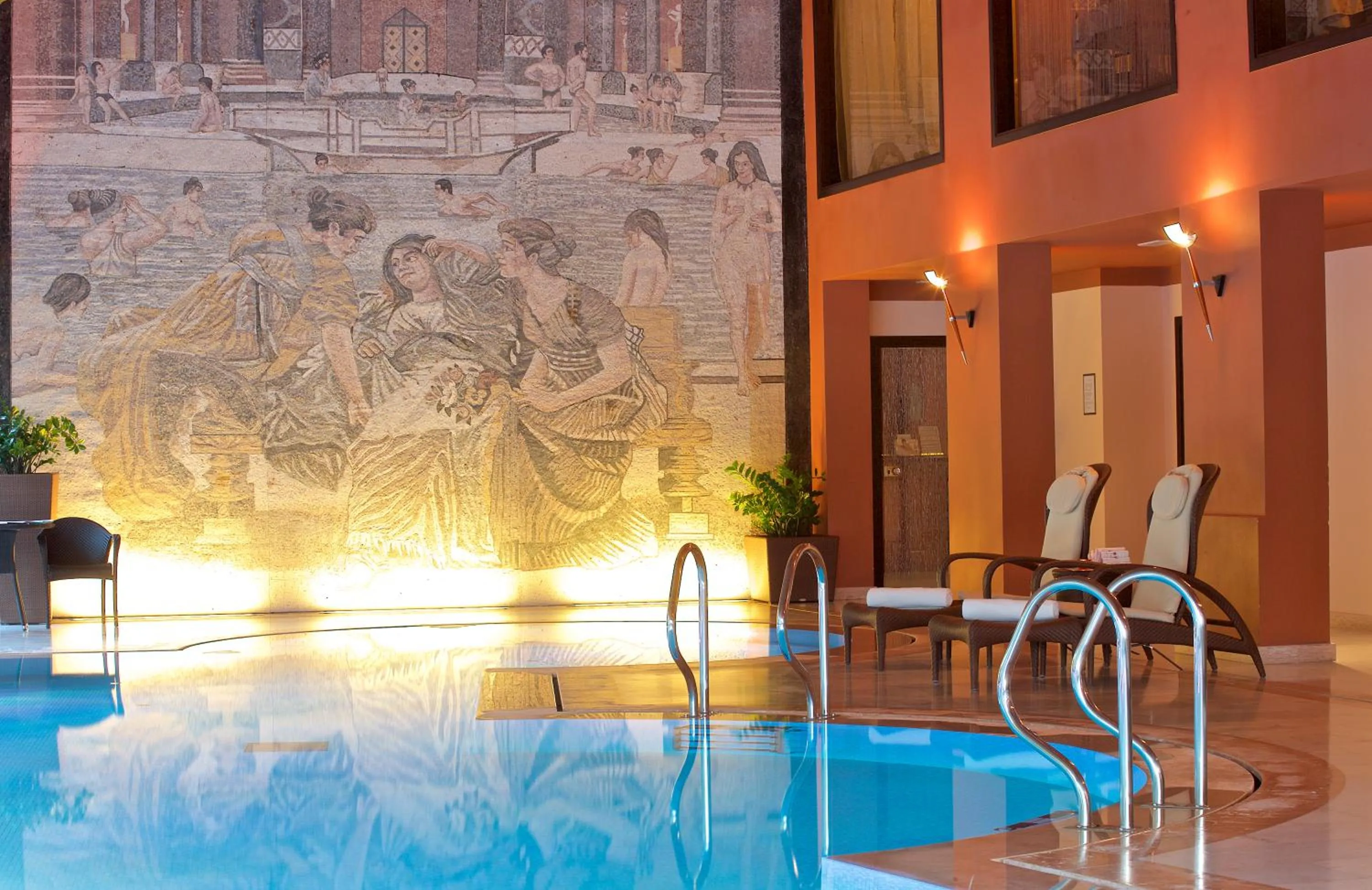 Swimming pool in Mulino Luxury Boutique Hotel