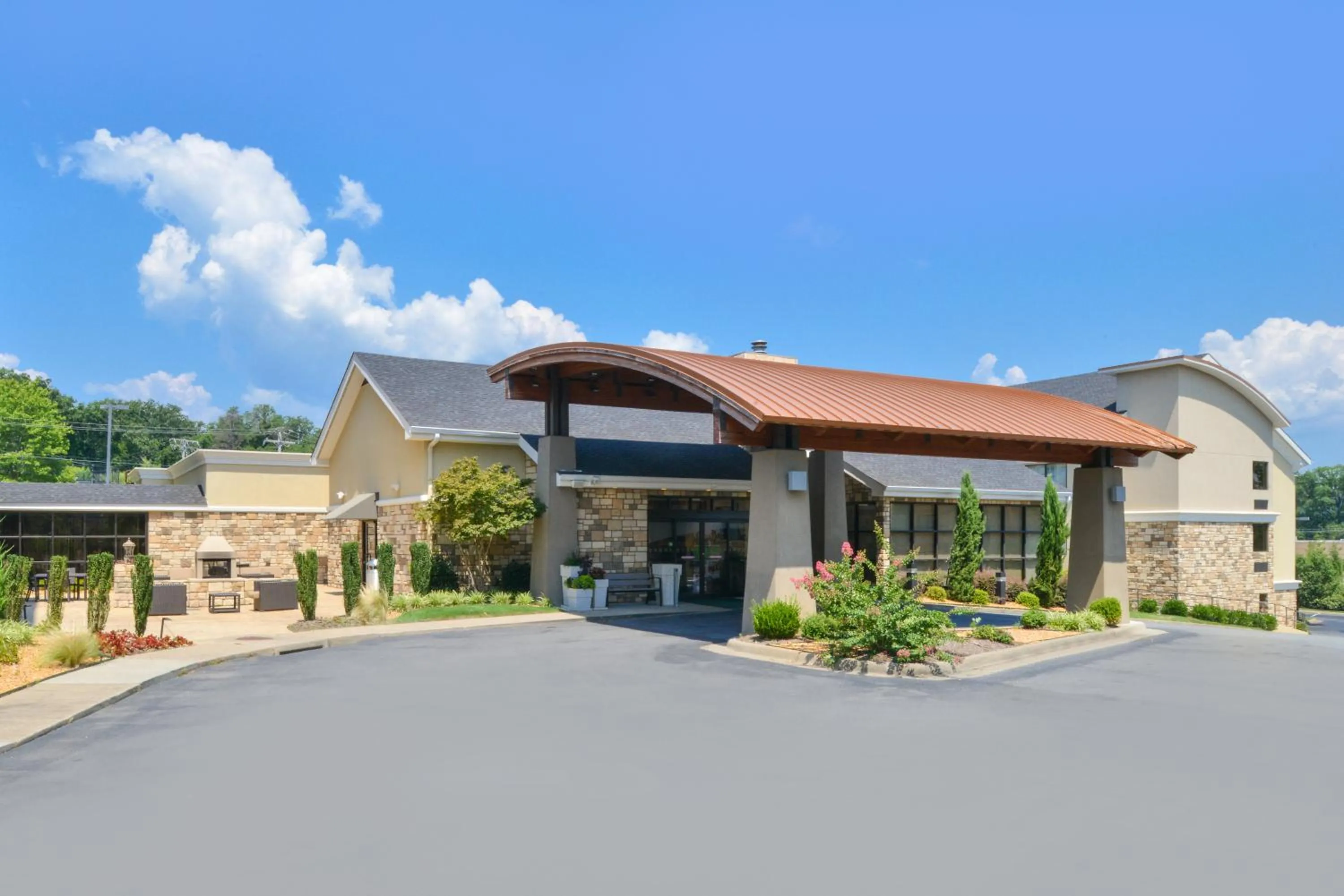 Property Building in Holiday Inn Little Rock West - Chenal Pkwy, an IHG Hotel