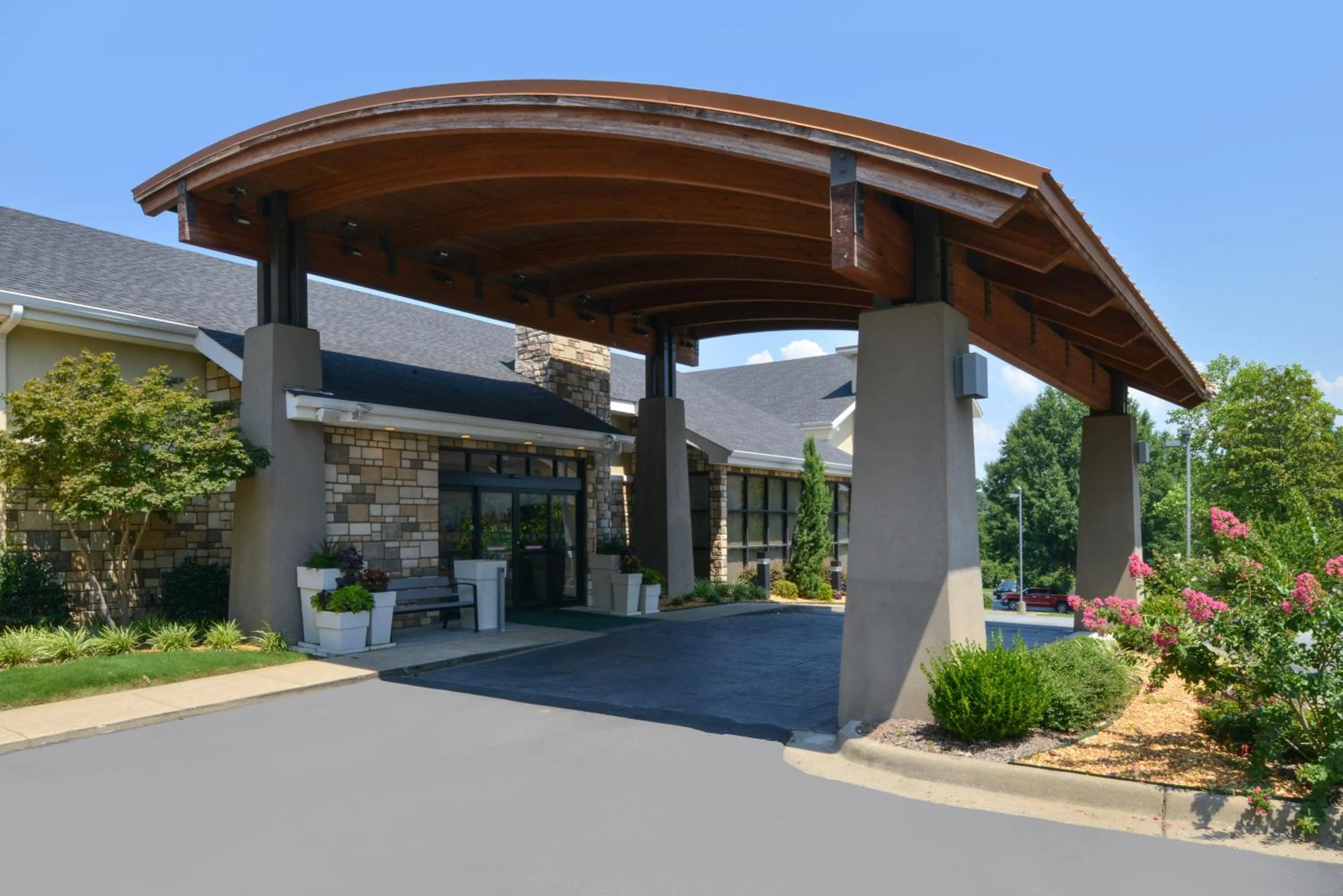 Property building in Holiday Inn Little Rock West - Chenal Pkwy, an IHG Hotel
