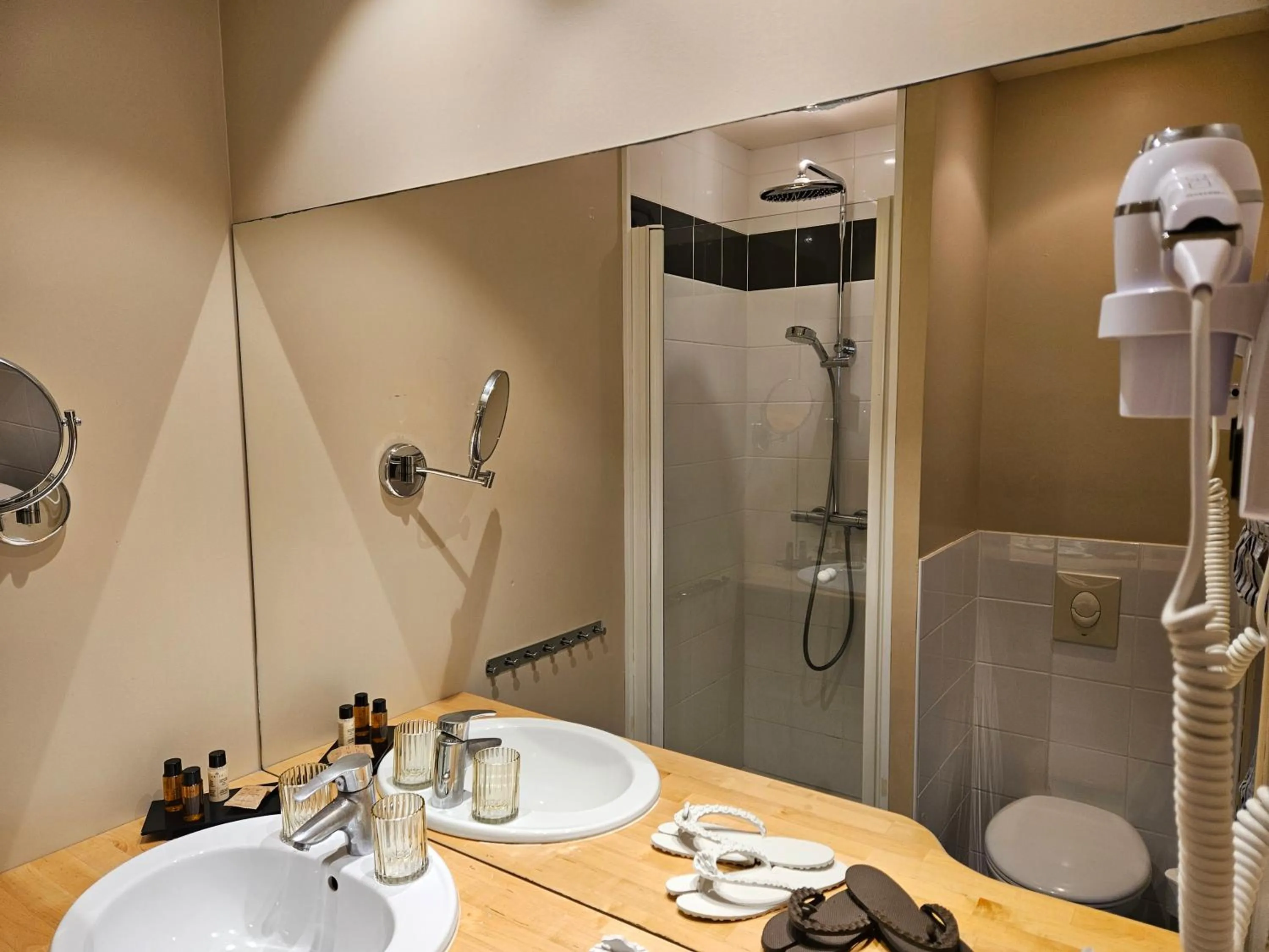 Bathroom in La Fraîchette-Hôtel & Spa