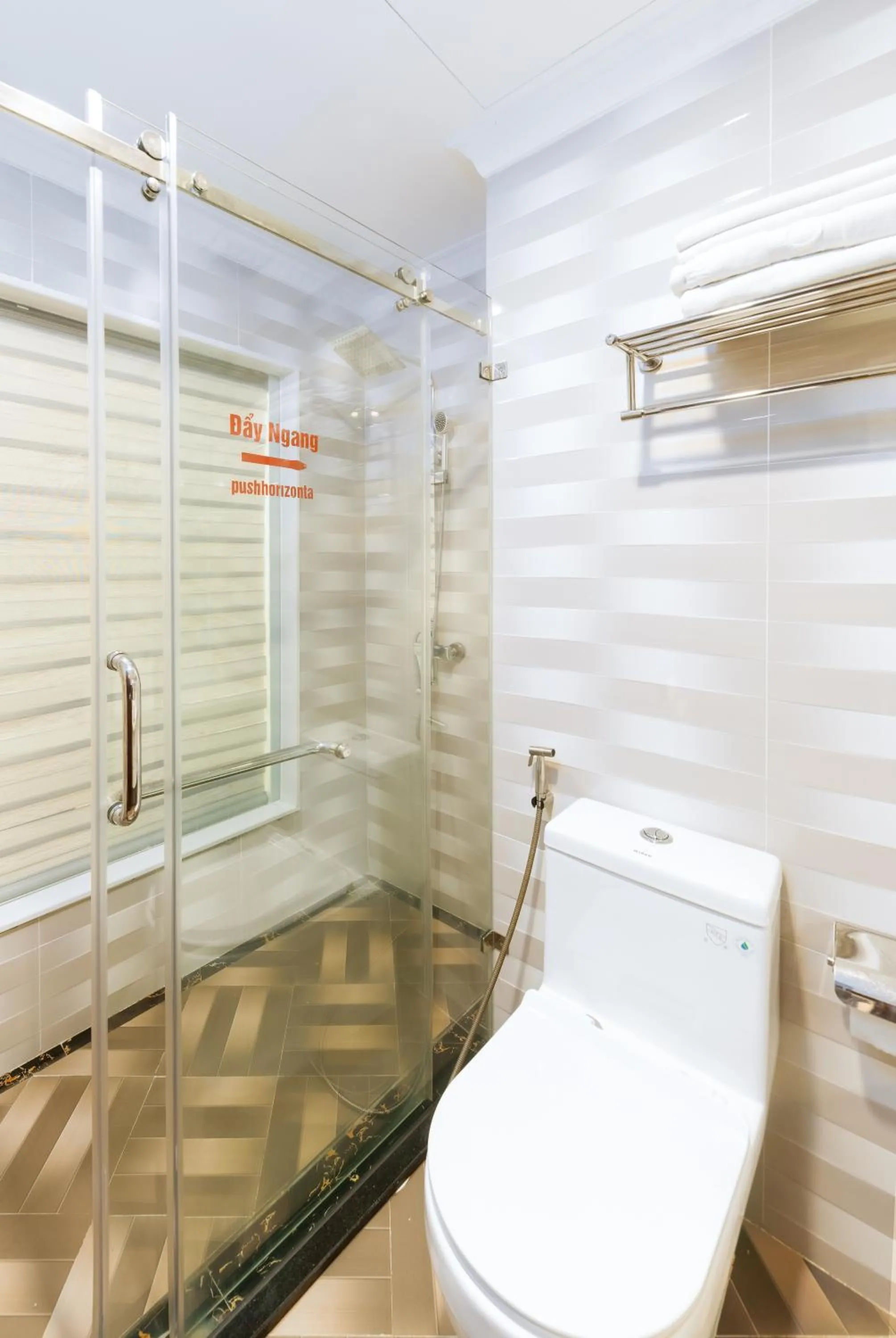 Bathroom in Golden Rose Hotel