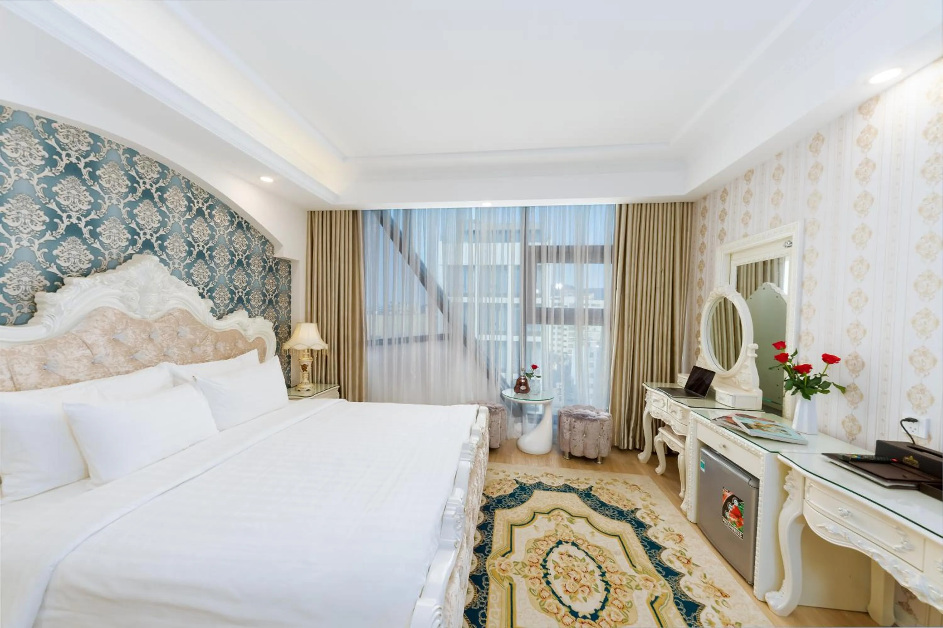 Photo of the whole room, Bed in Golden Rose Hotel