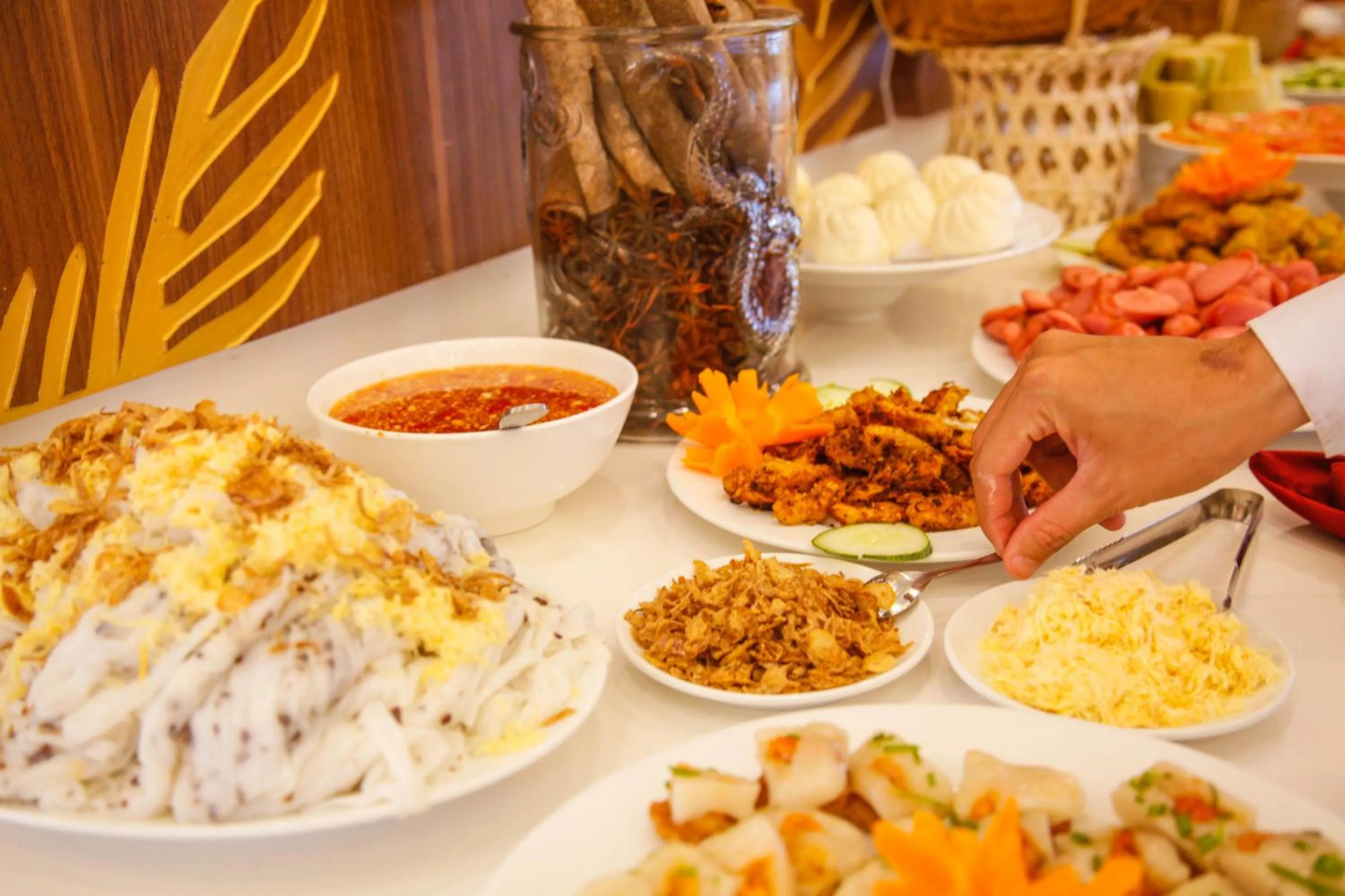 Food and drinks in Golden Rose Hotel