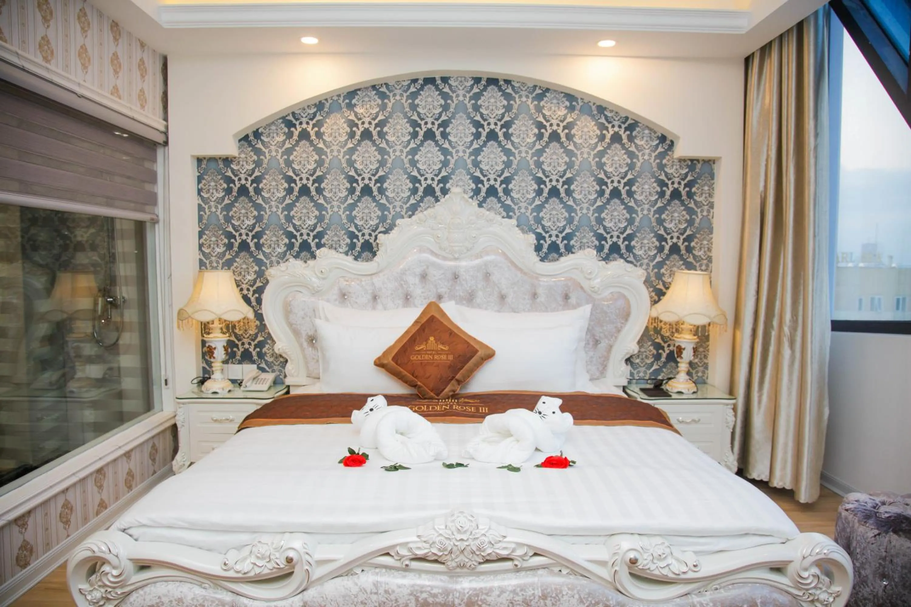 Bed in Golden Rose Hotel