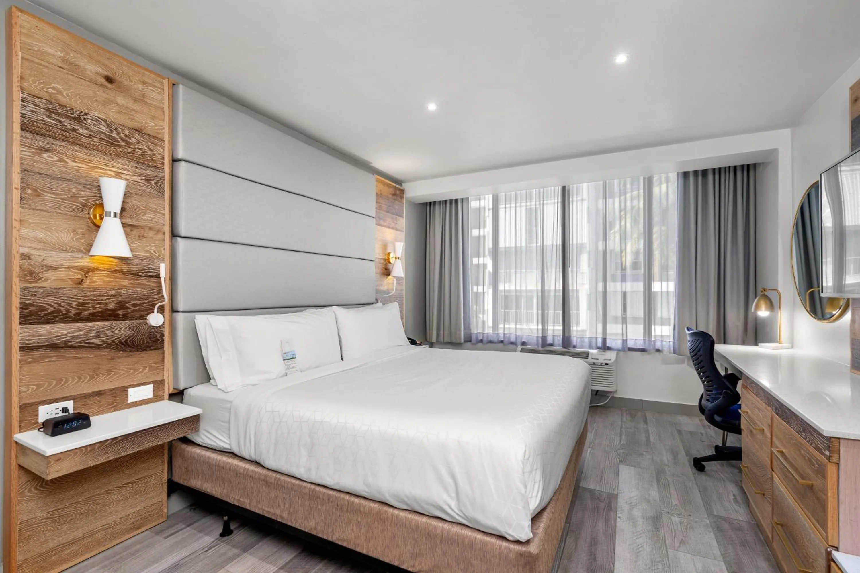 Bed in Holiday Inn Express San Juan Condado by IHG