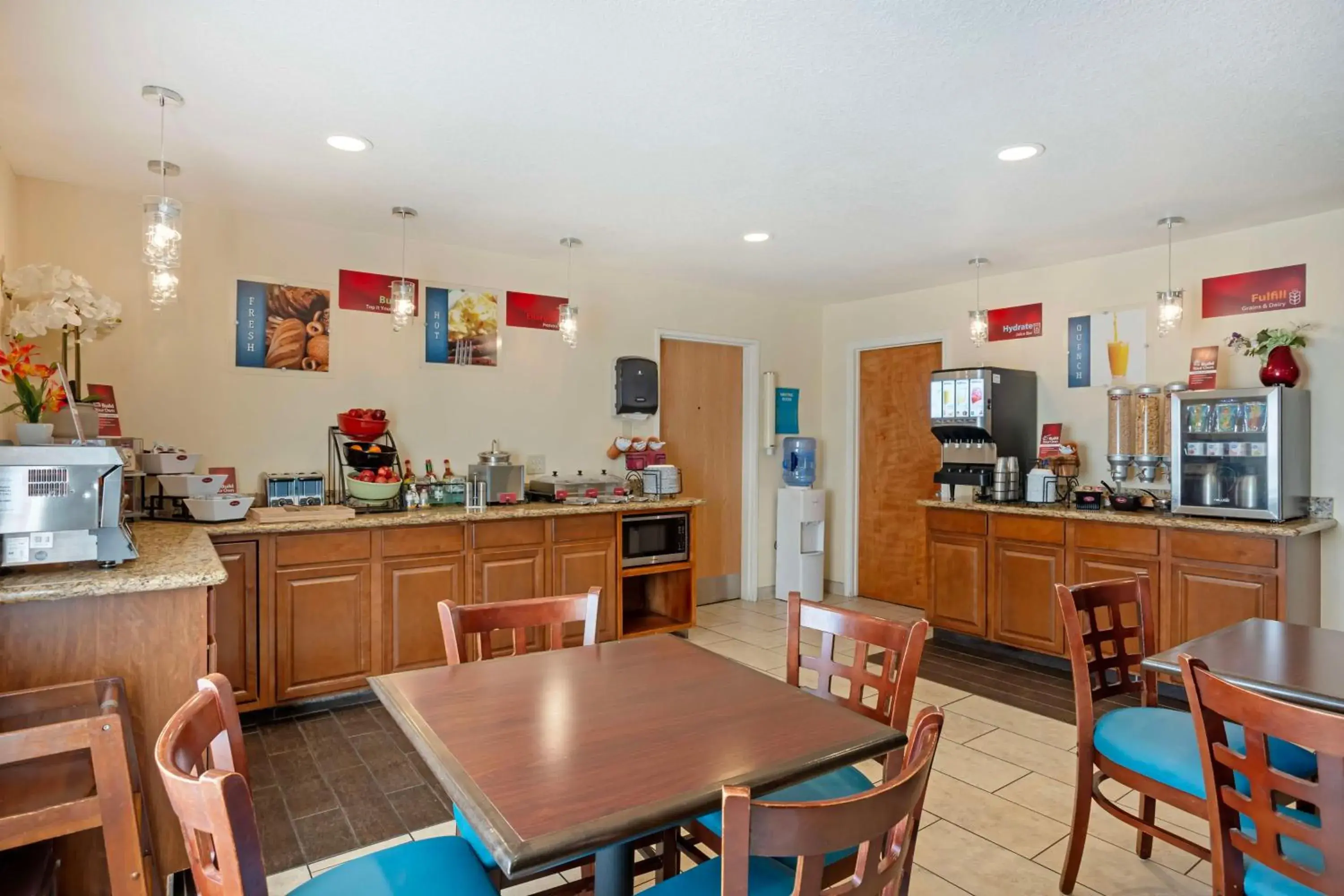 Breakfast in Best Western Plus Lonoke Hotel Breakfast in Best Western Plus Lonoke Hotel