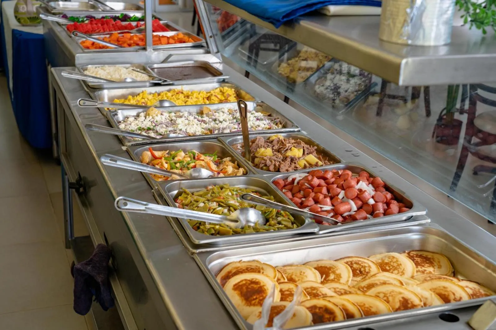 Buffet breakfast in Hotel Santa Cruz Huatulco