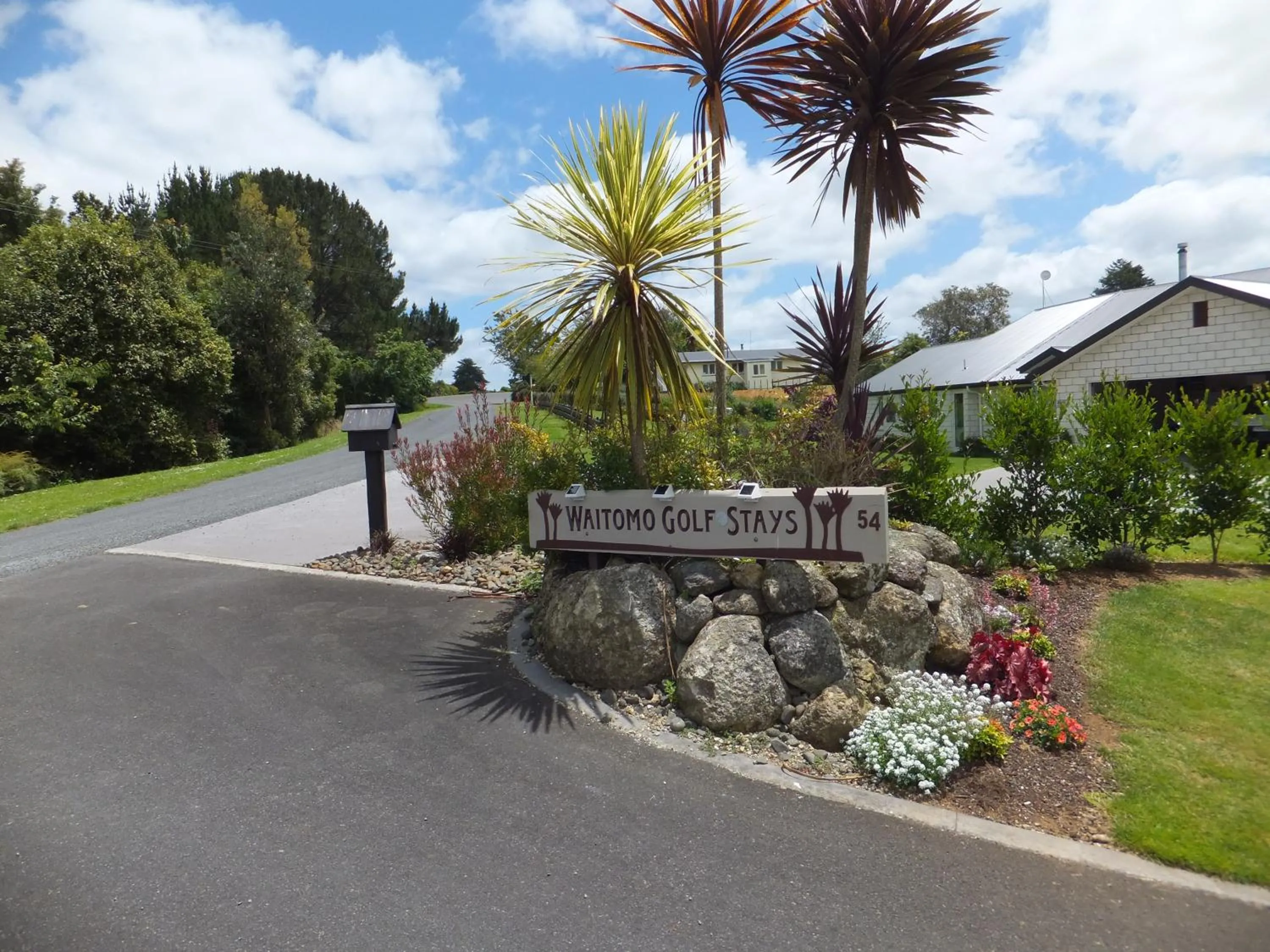 Waitomo Golfstays B&B
