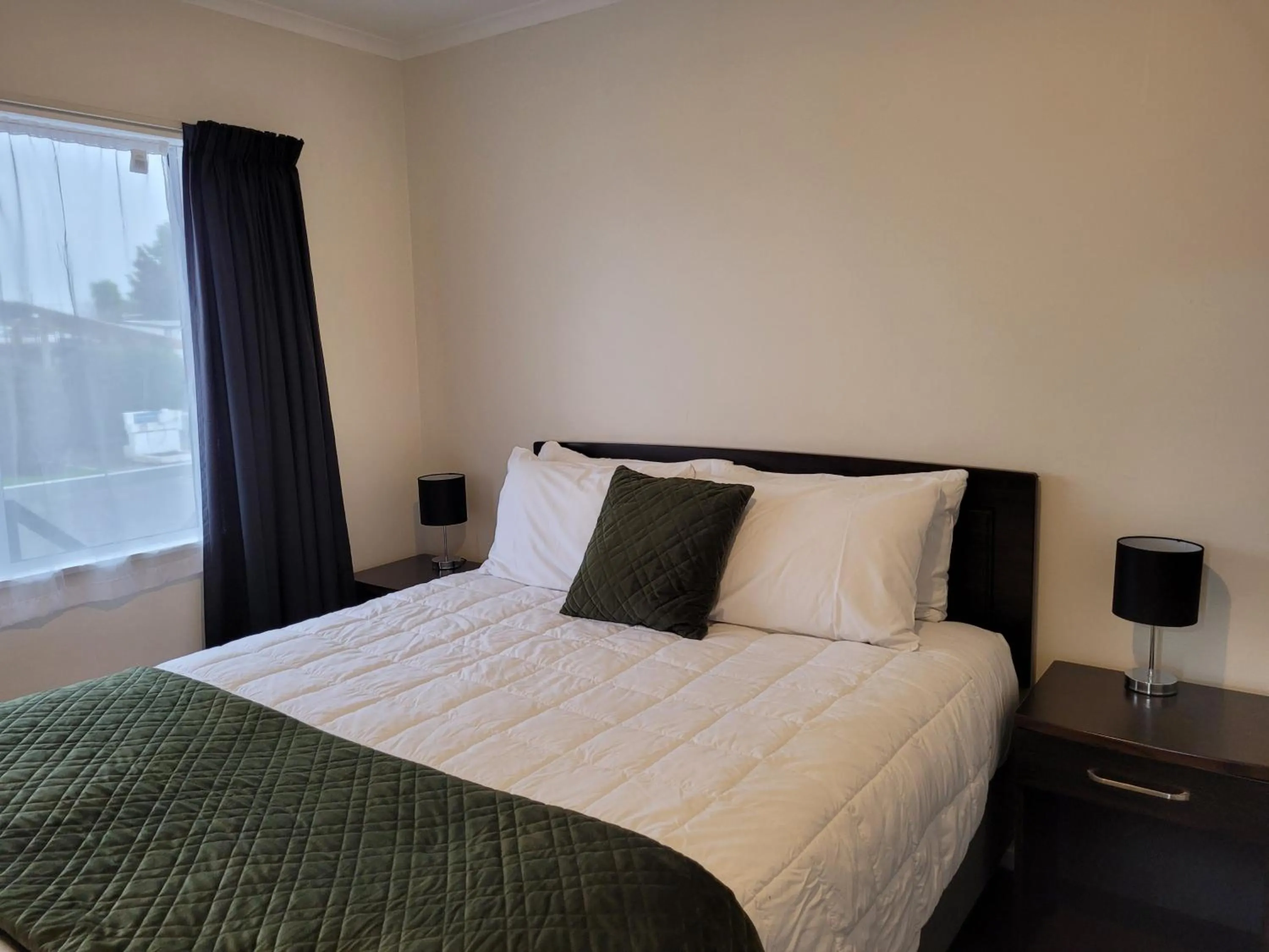 Self-Contained One Bedroom in Levin TOP 10 Holiday Park