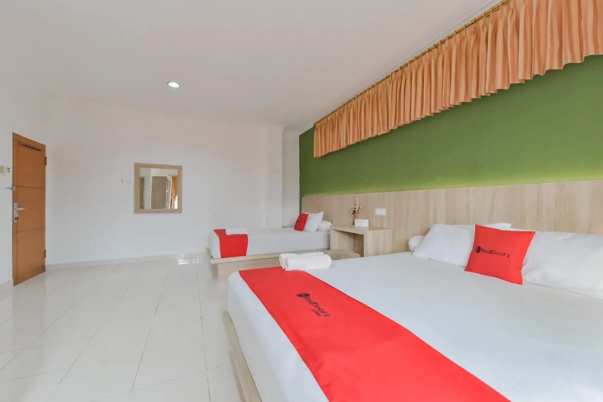 Bed in RedDoorz Syariah near Taman Bekapai 2 Bed in RedDoorz Syariah near Taman Bekapai 2