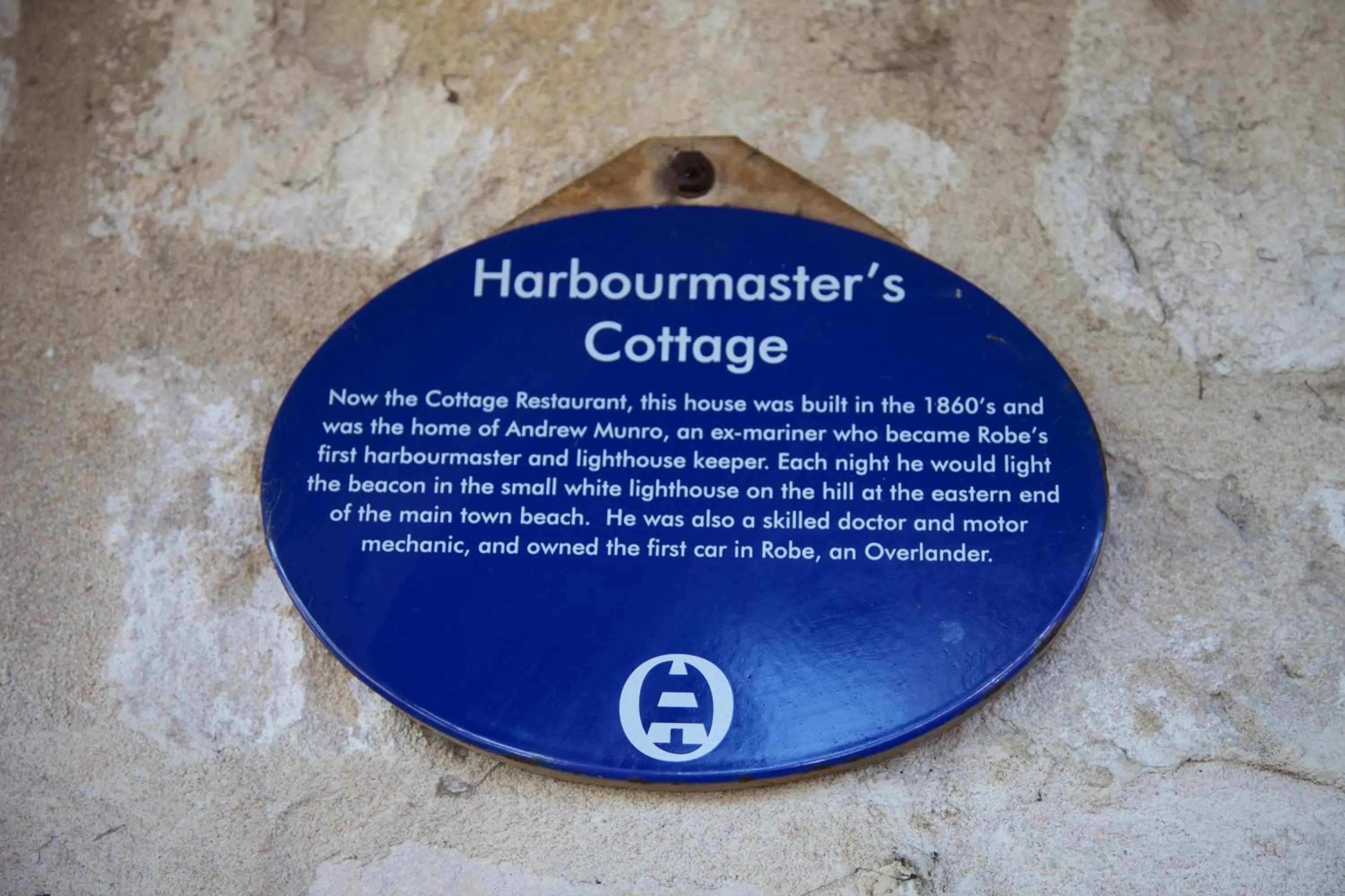 Property building in Guichen Bay Motel