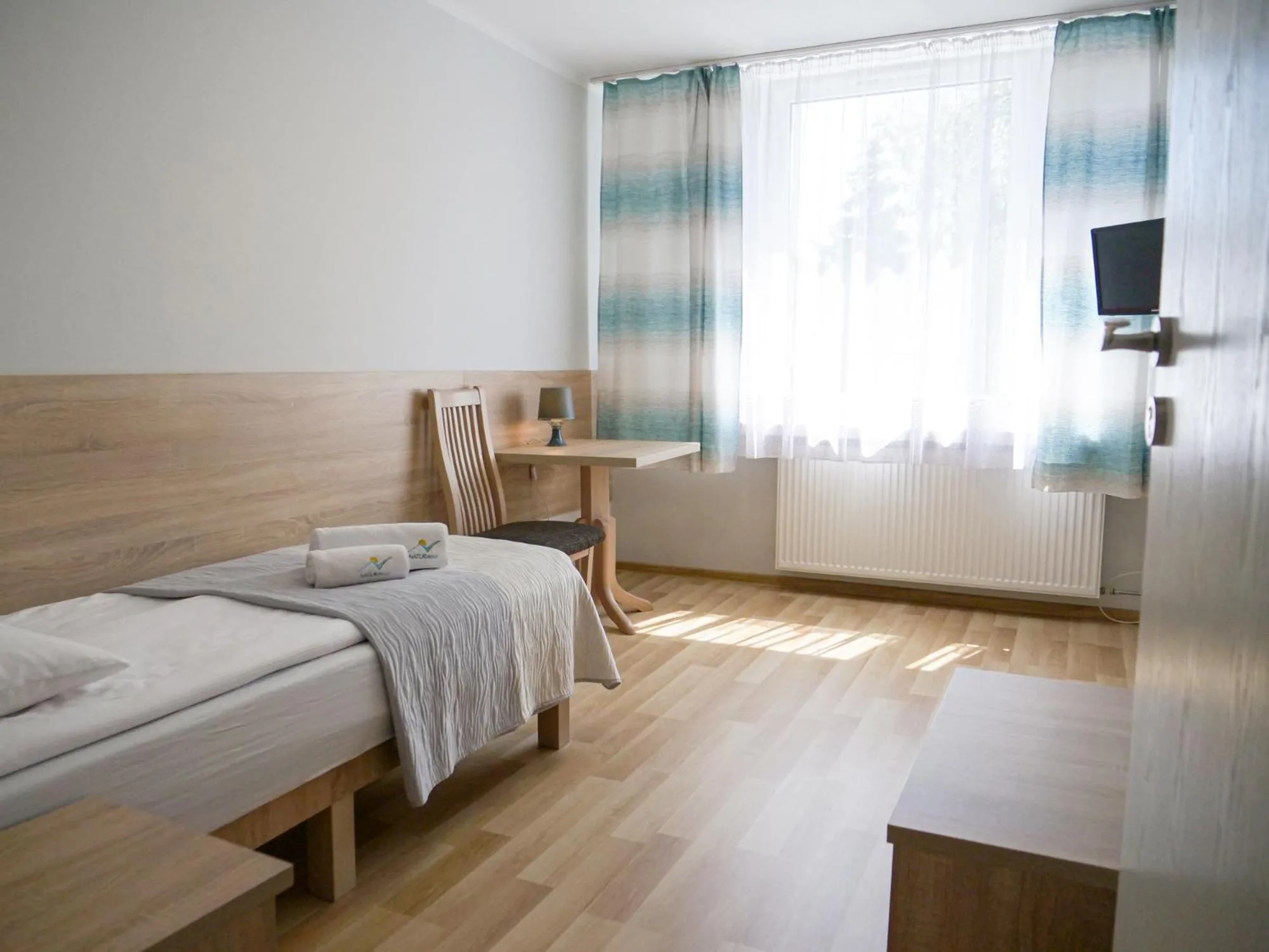 Standard Single Room with Shared Bathroom in CKS Kraków (Centrum Konferencyjno-Szkoleniowe CS Natura Tour)