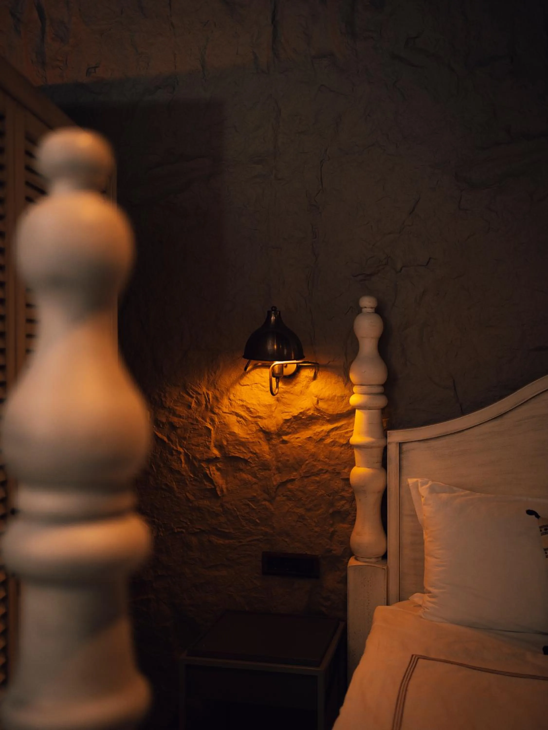 Text overlay, Bed in Casa Sur Antalya