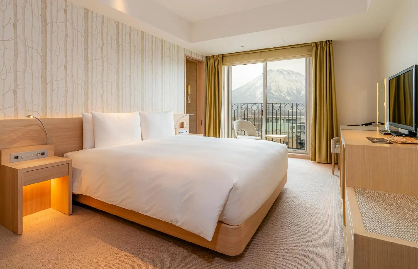 Bed in Chalet Ivy Hirafu, Niseko