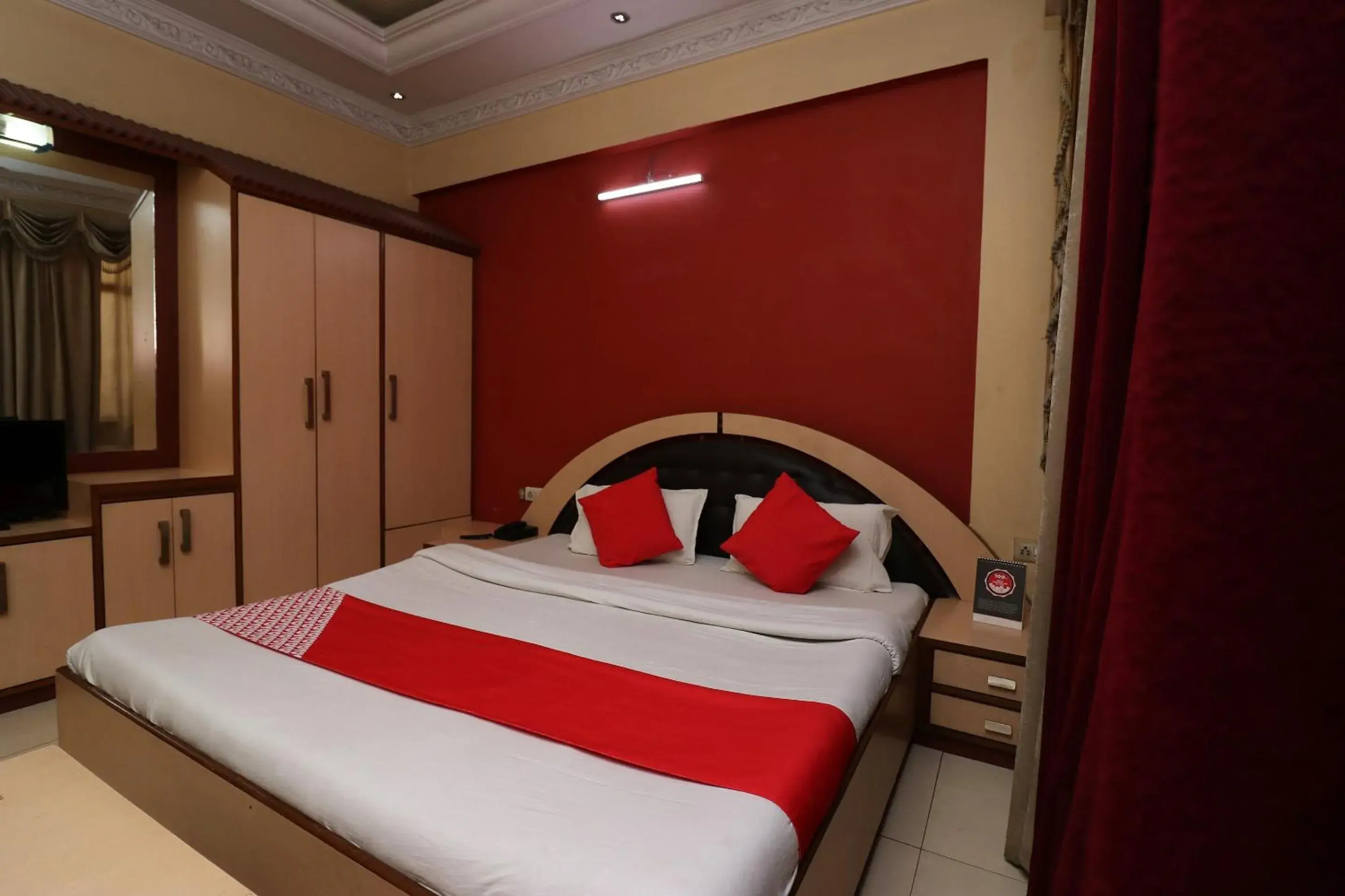 Bedroom, Bed in Super Hotel O Akash Regency Bedroom, Bed in Super Hotel O Akash Regency