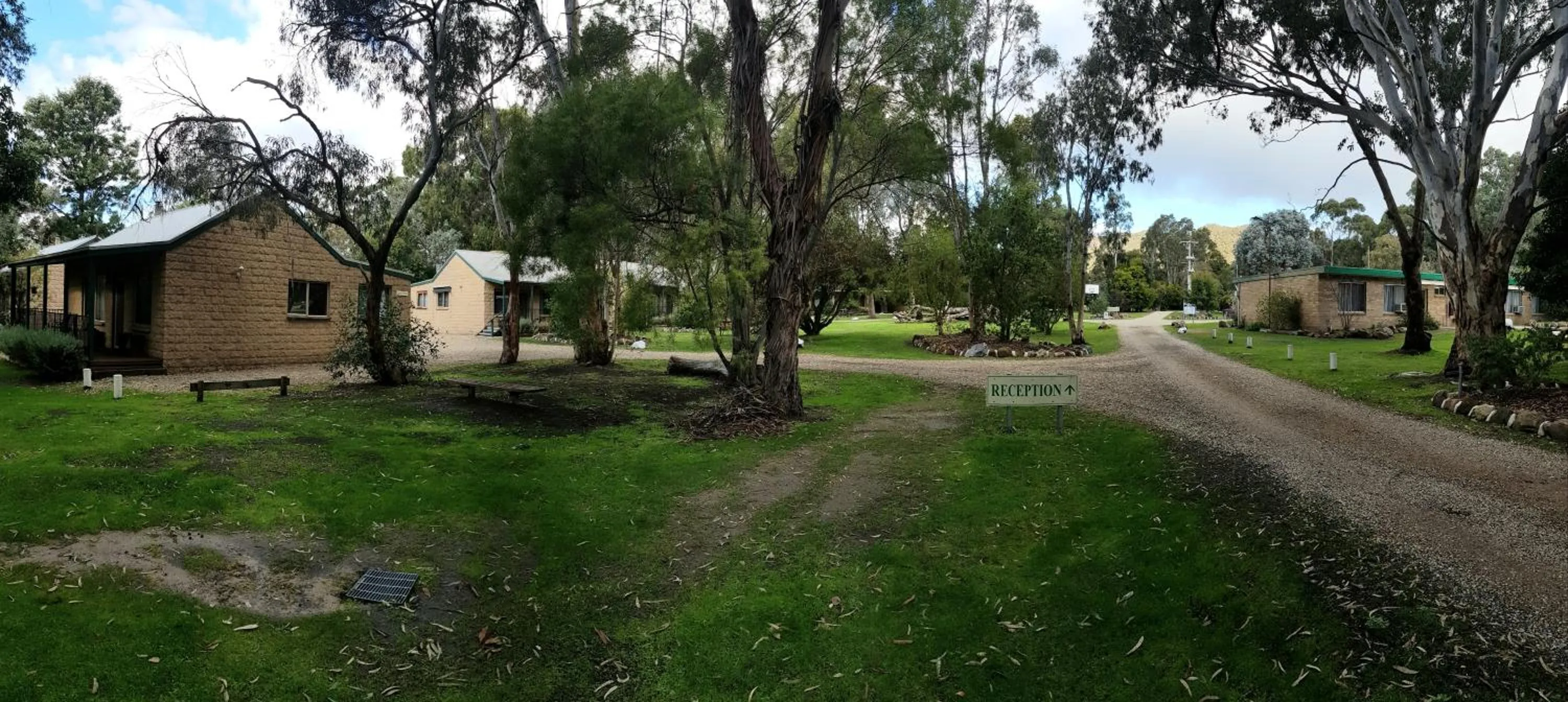 Property building in Grampians View Cottages and Units
