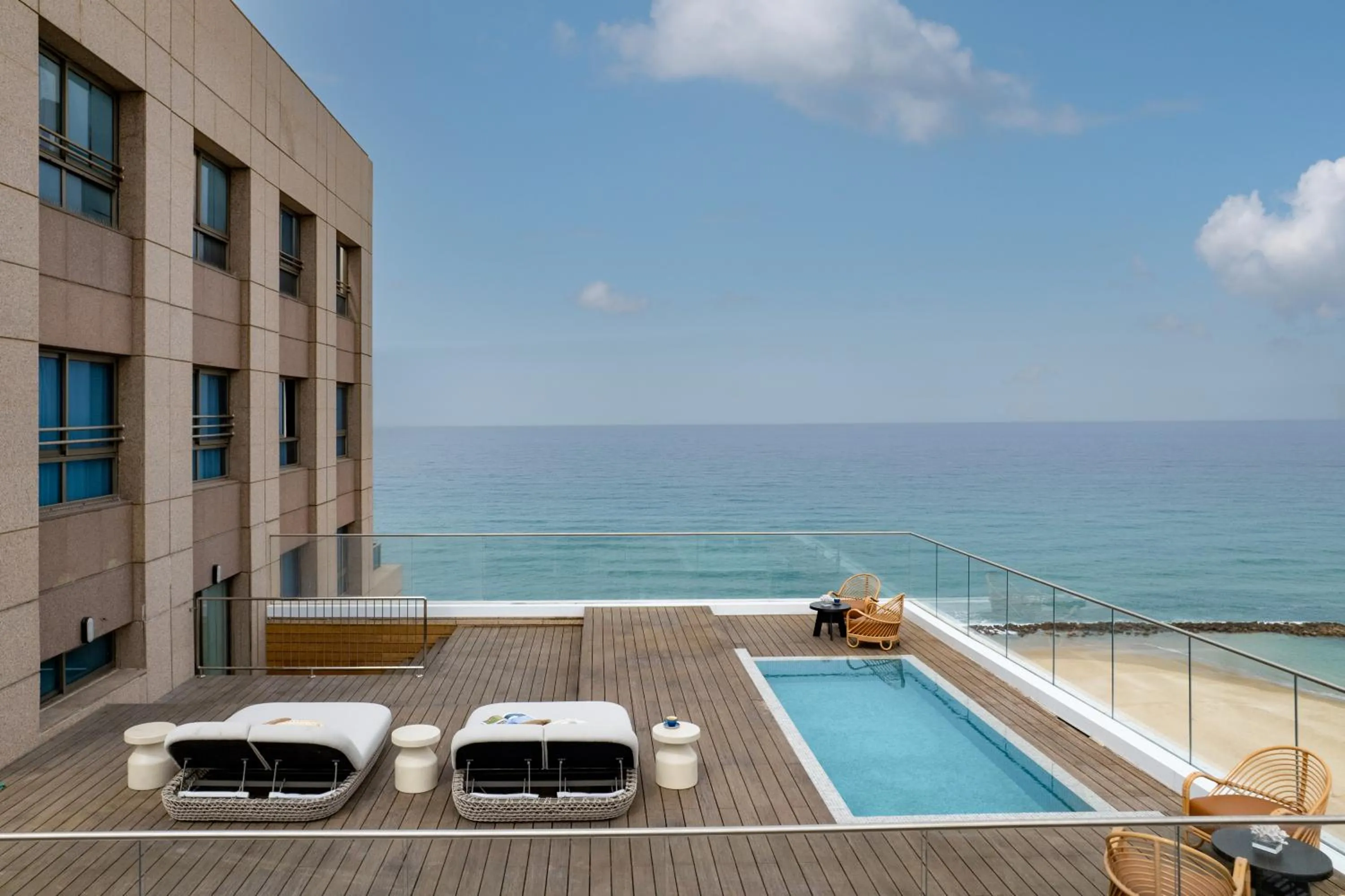 Swimming pool in Leonardo Plaza Haifa