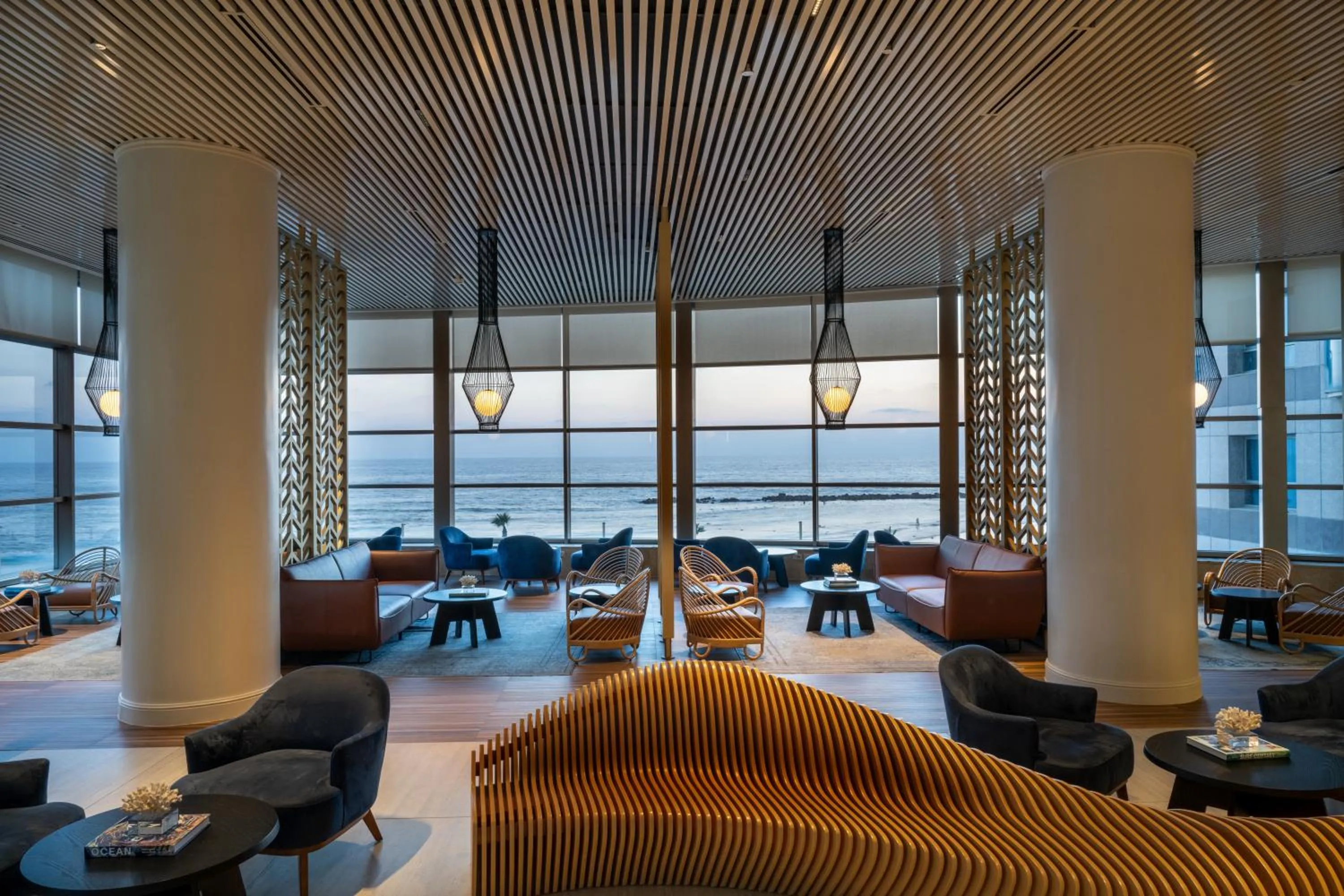 Lobby or reception in Leonardo Plaza Haifa