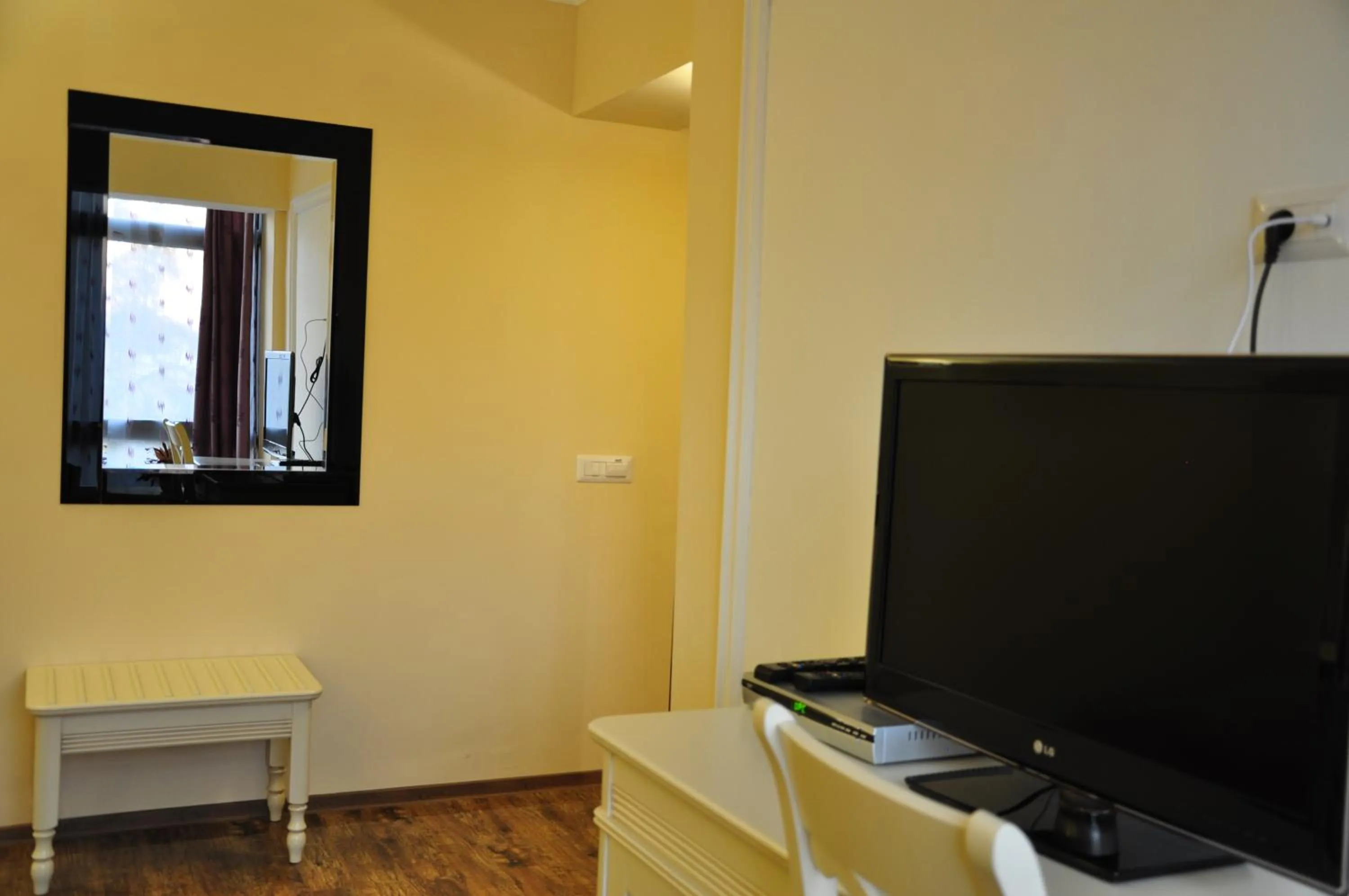 Decorative detail in Vigo Grand Hotel