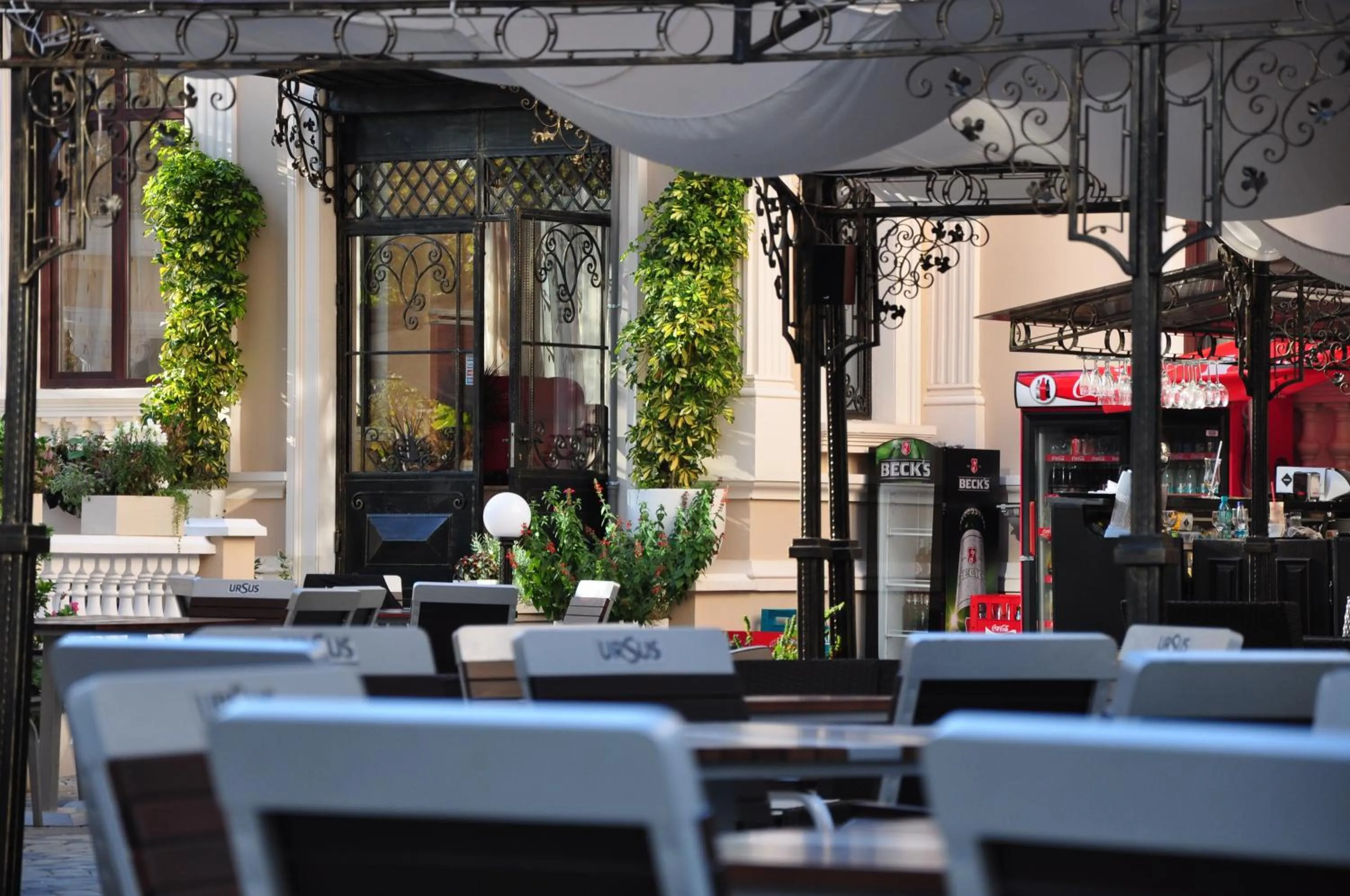 Facade/entrance in Vigo Grand Hotel