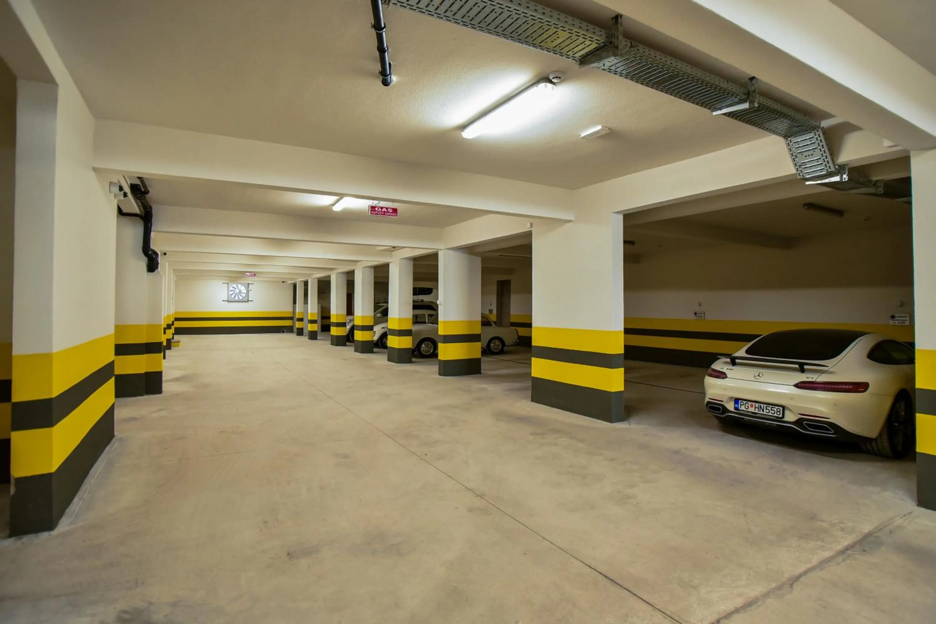 Vistamar Hotel & Apartments