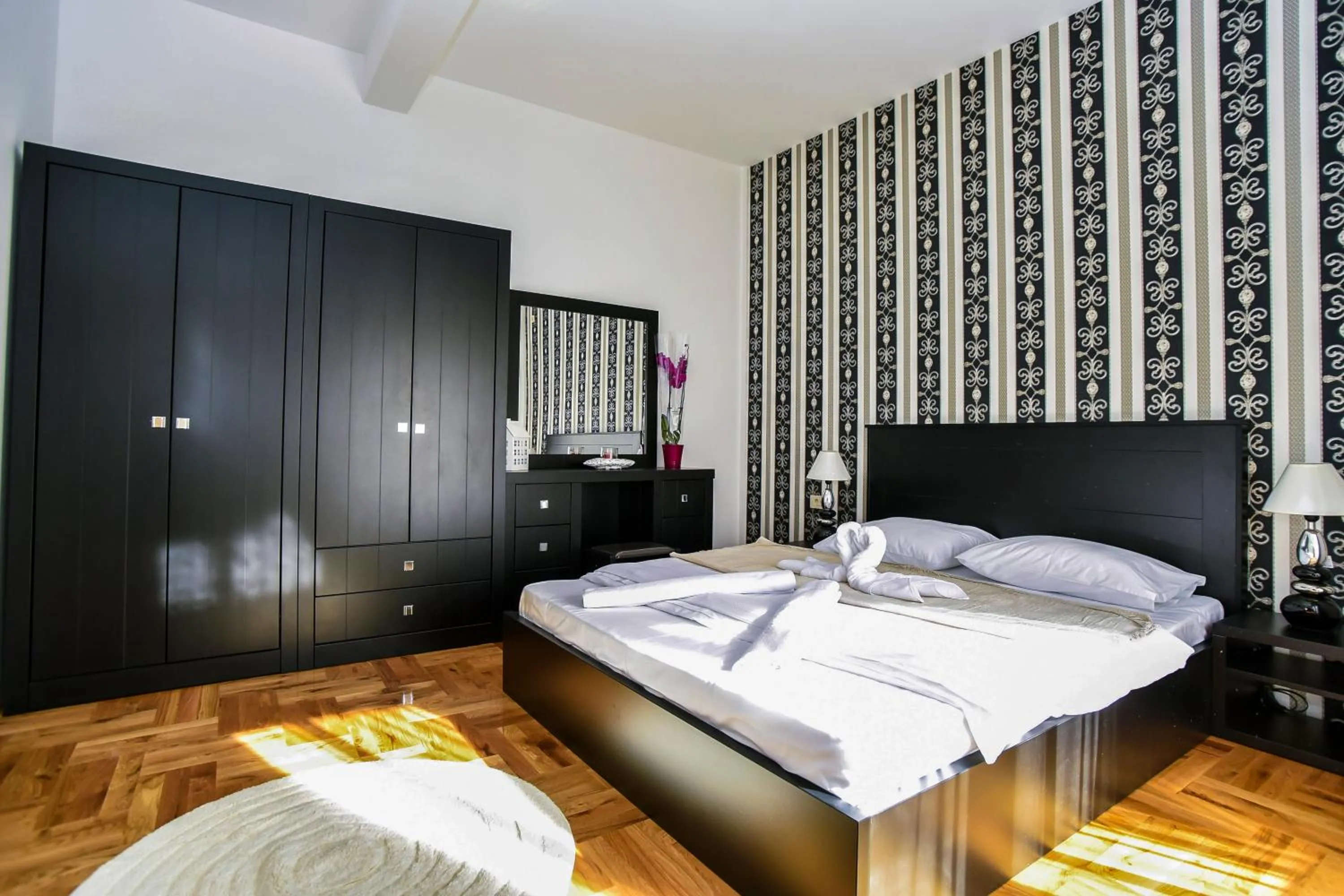 Bed in Vistamar Hotel & Apartments