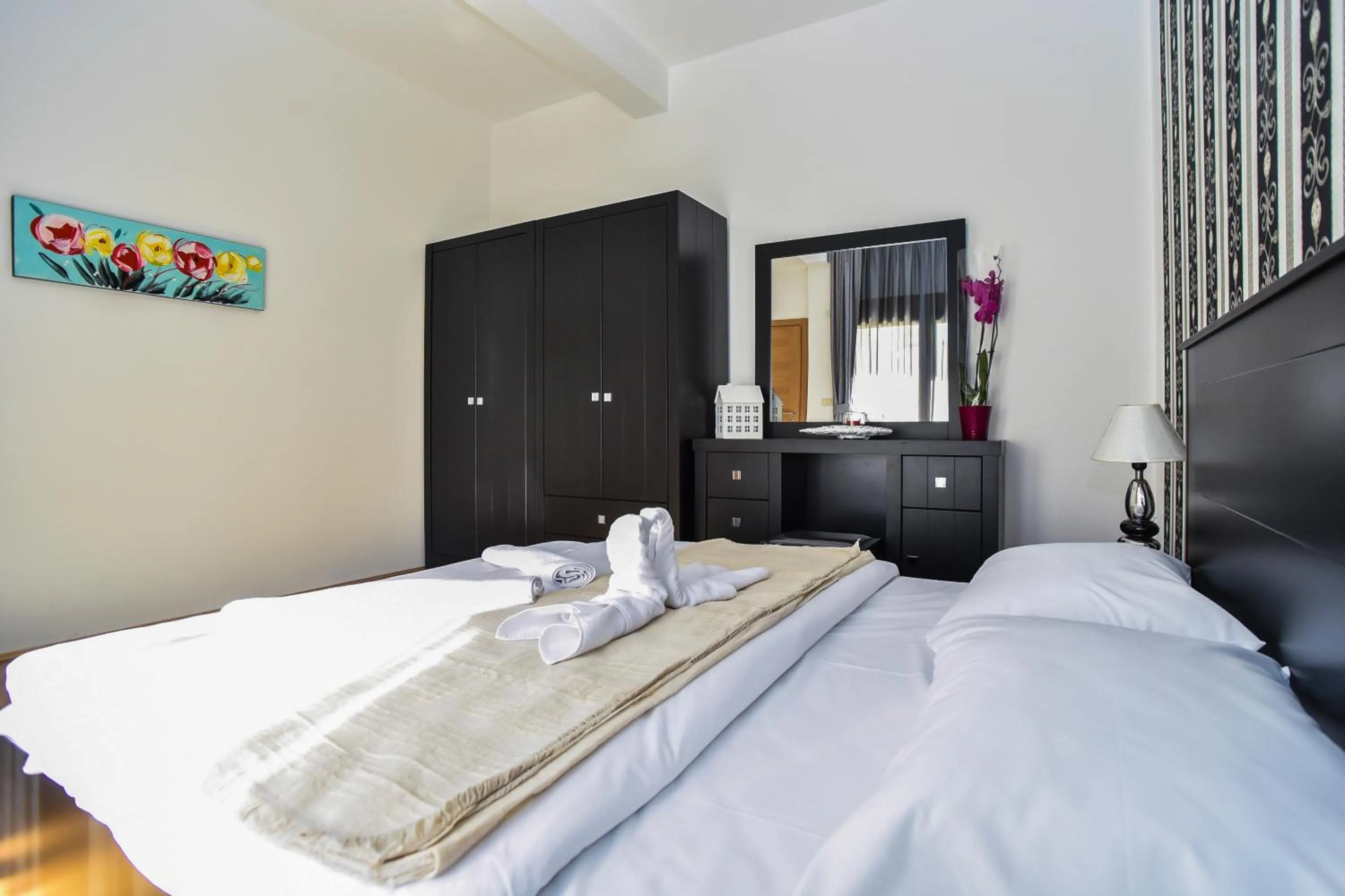 Bed in Vistamar Hotel & Apartments